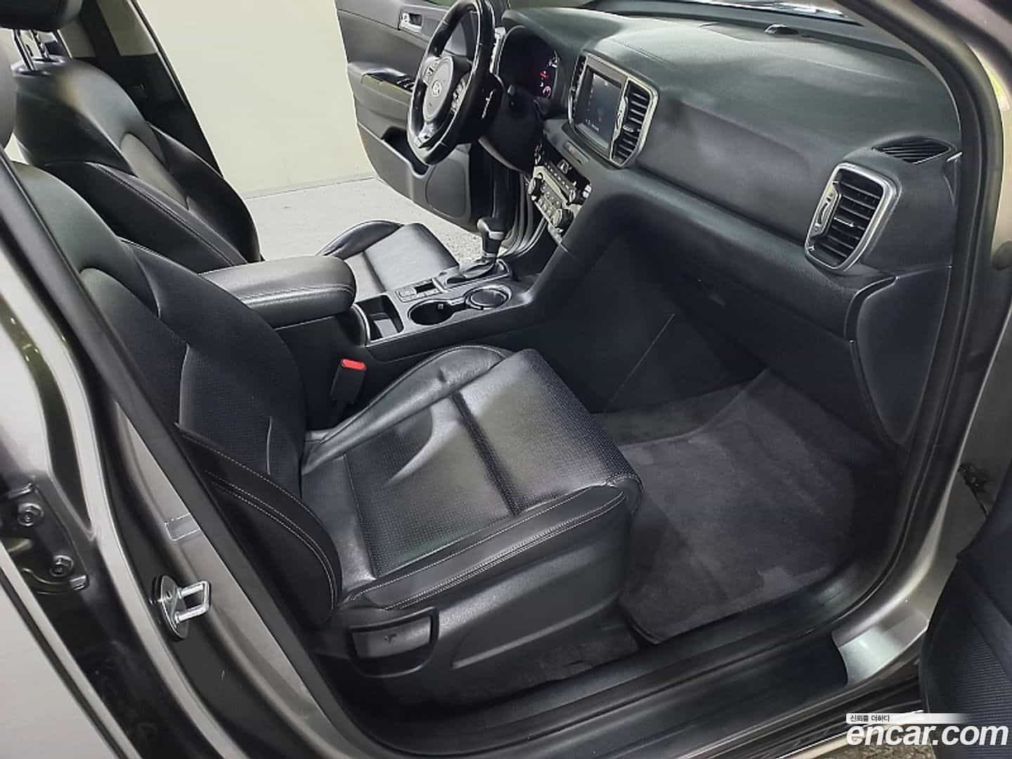 Sportage Kia 2015.8-OPTION-024