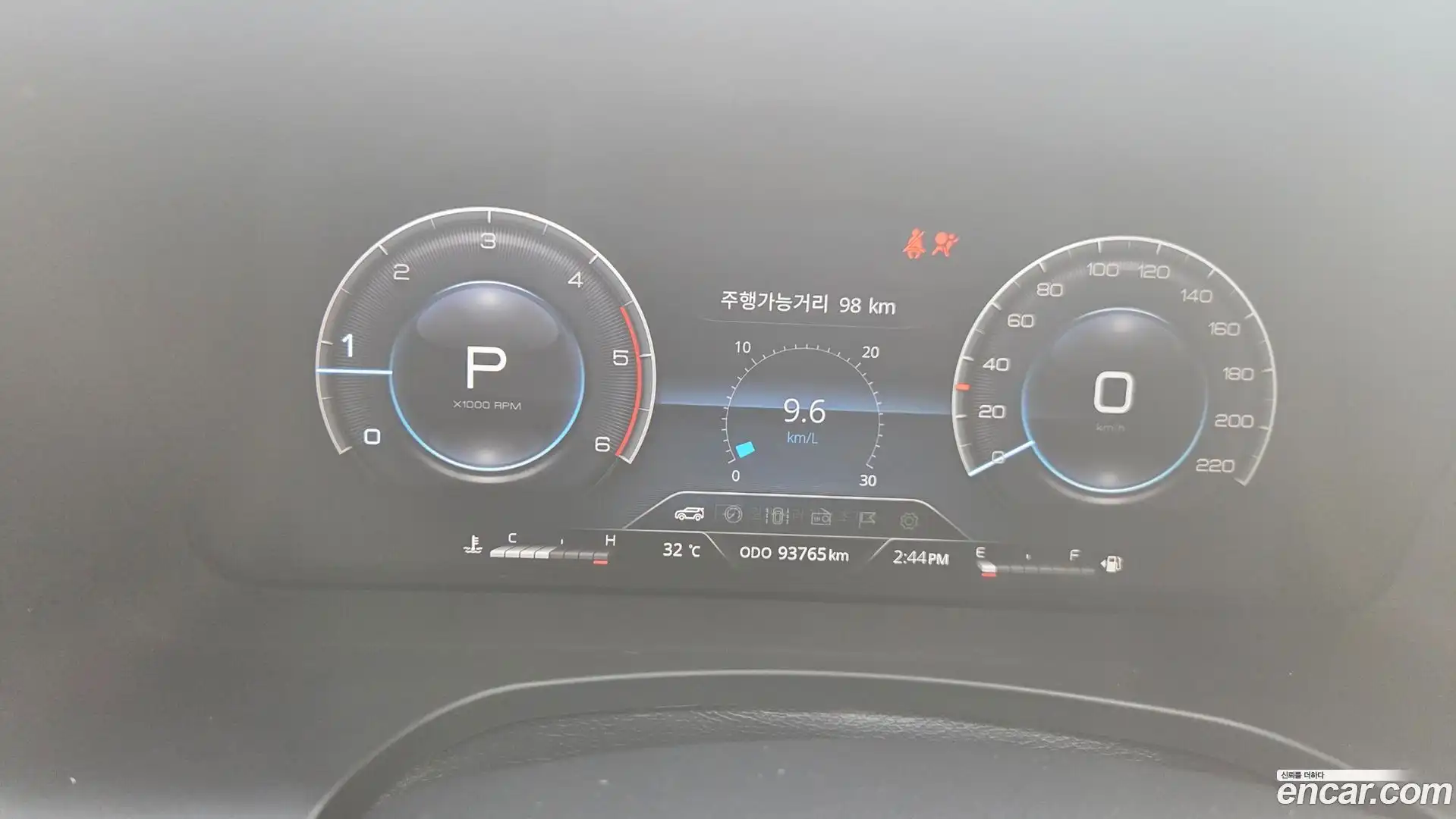 Rexton KG Mobility 2022.0-INNER-008