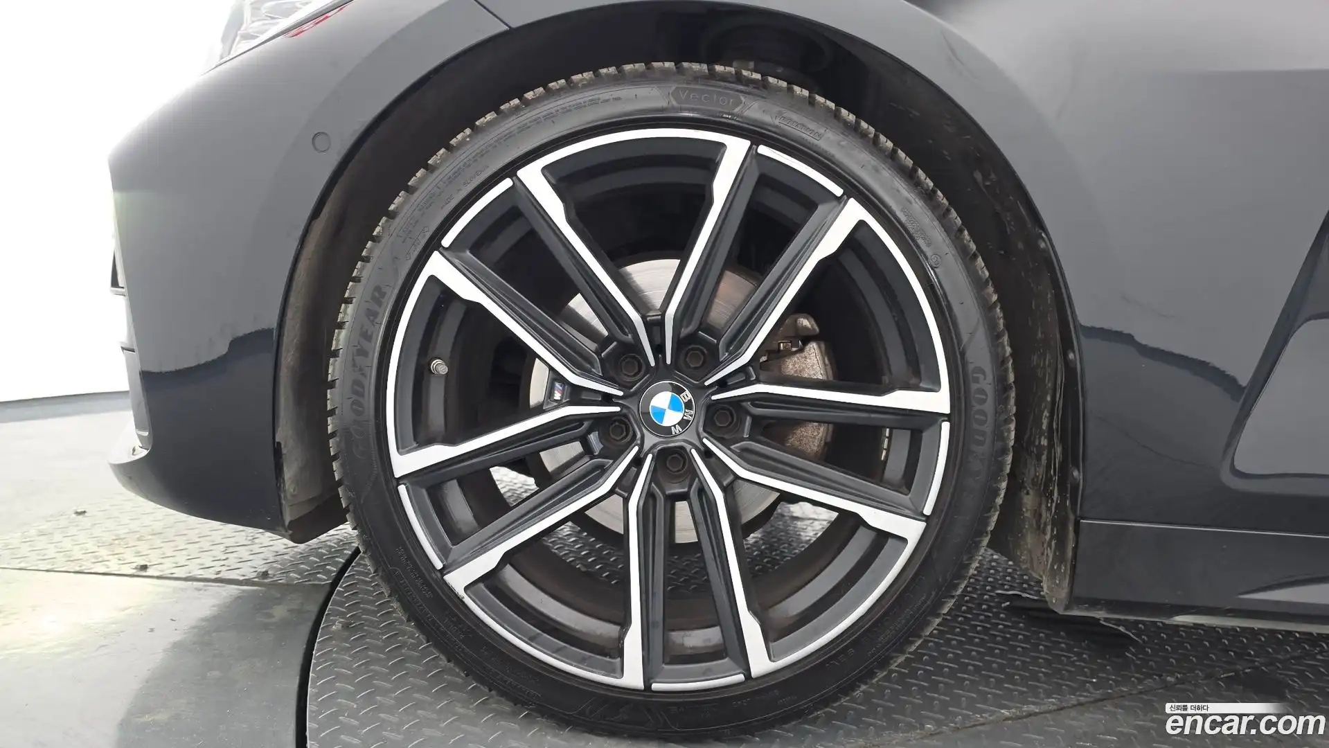 4-Series BMW 2023.9-OUTER-005