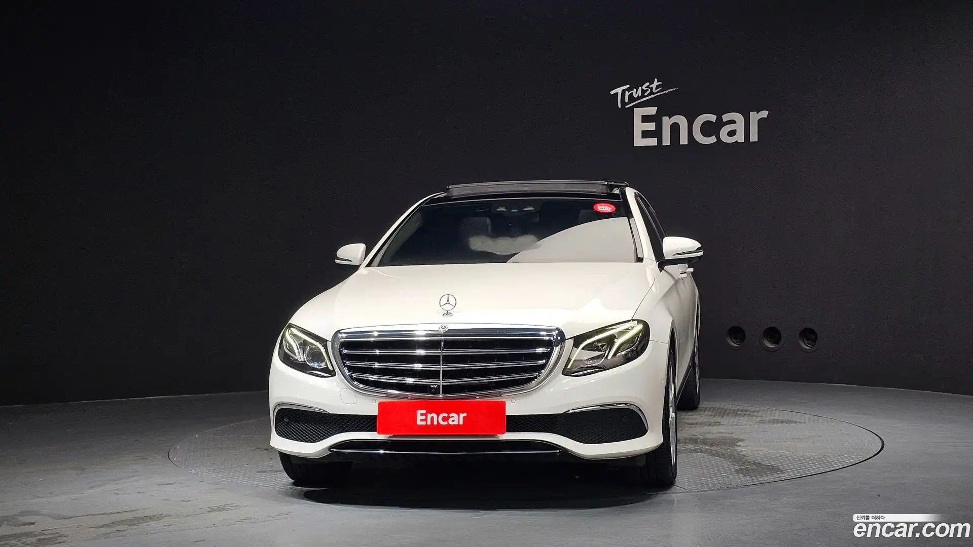 E-Class Mercedes-Benz 2019.7-OUTER-003