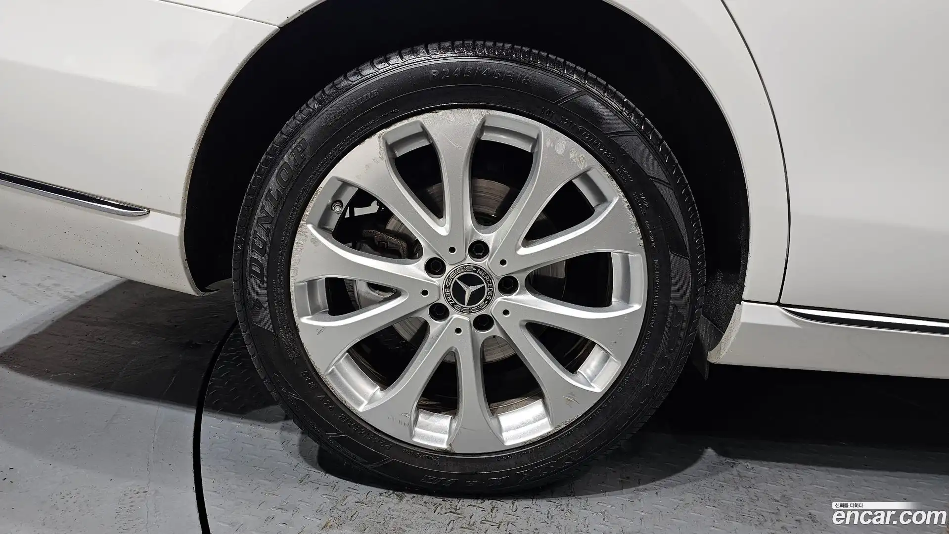 E-Class Mercedes-Benz 2019.7-OUTER-005