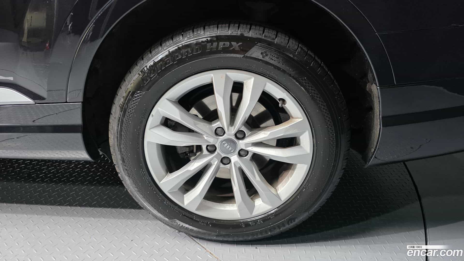 Q7 Audi 2019.9-OUTER-005
