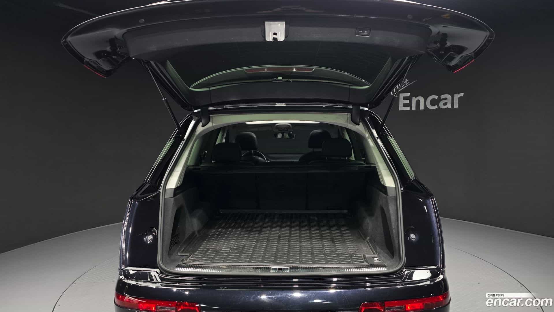 Q7 Audi 2019.9-OPTION-024