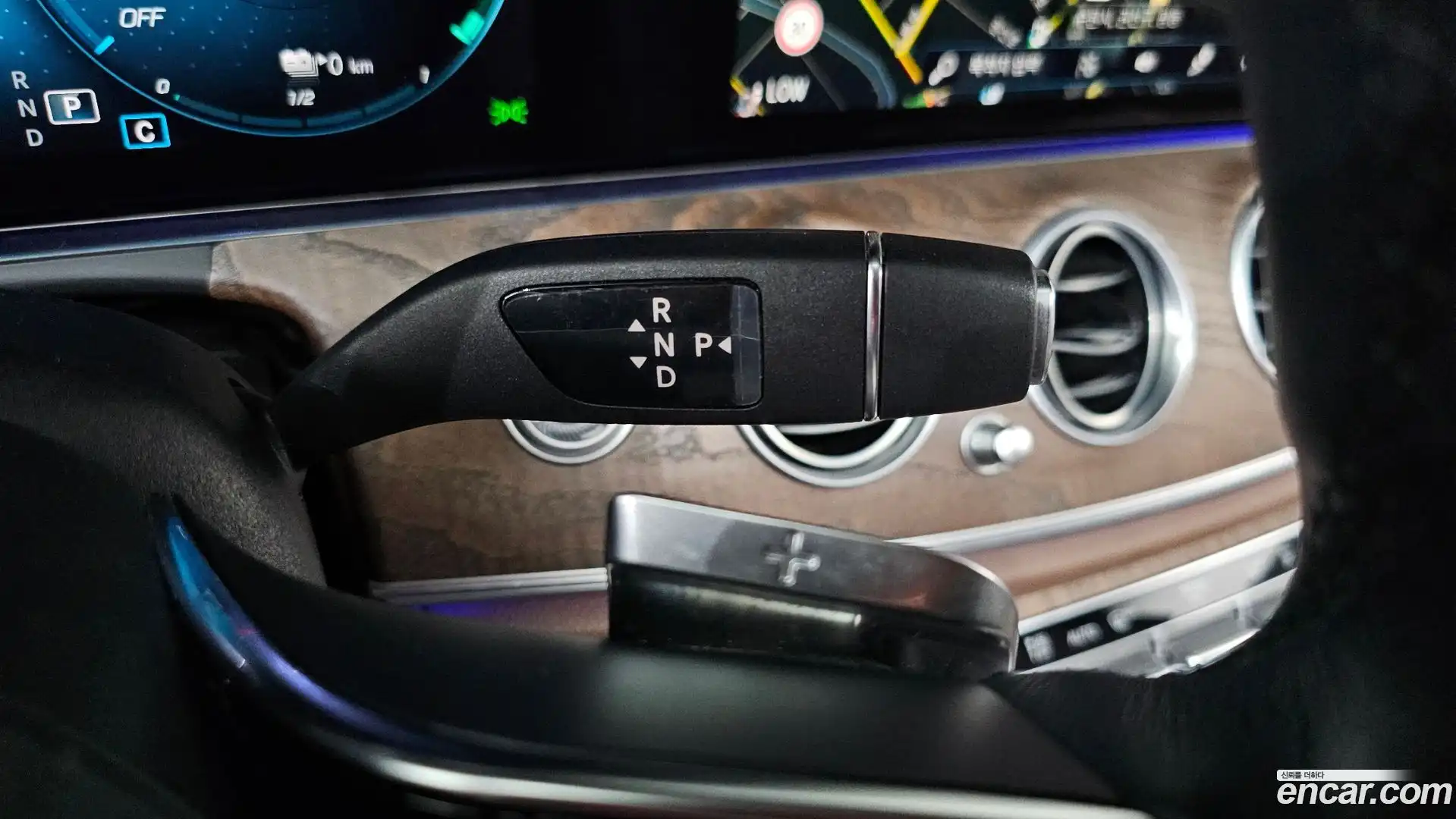 E-Class Mercedes-Benz 2022.2-INNER-009