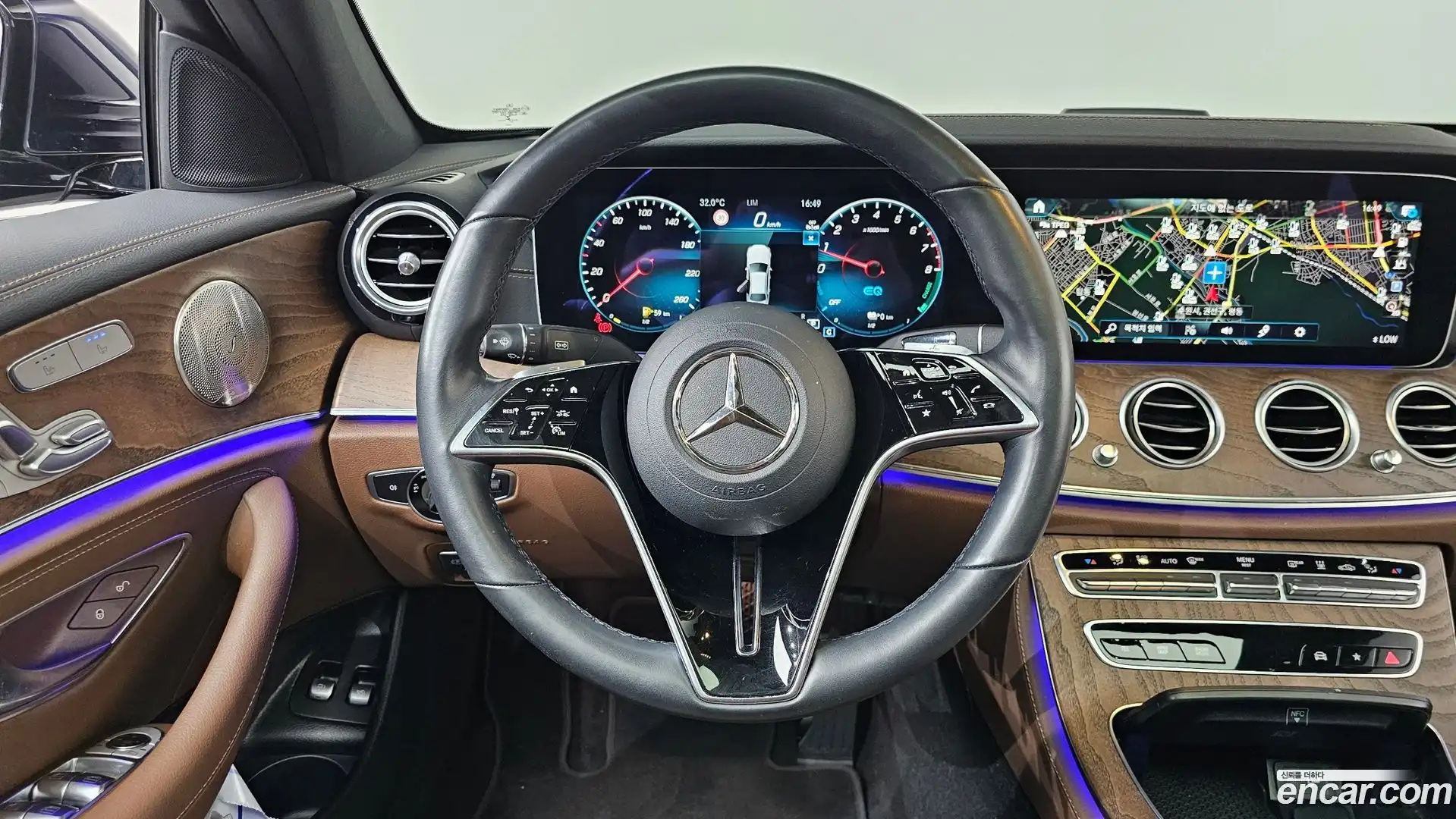 E-Class Mercedes-Benz 2022.2-OPTION-017
