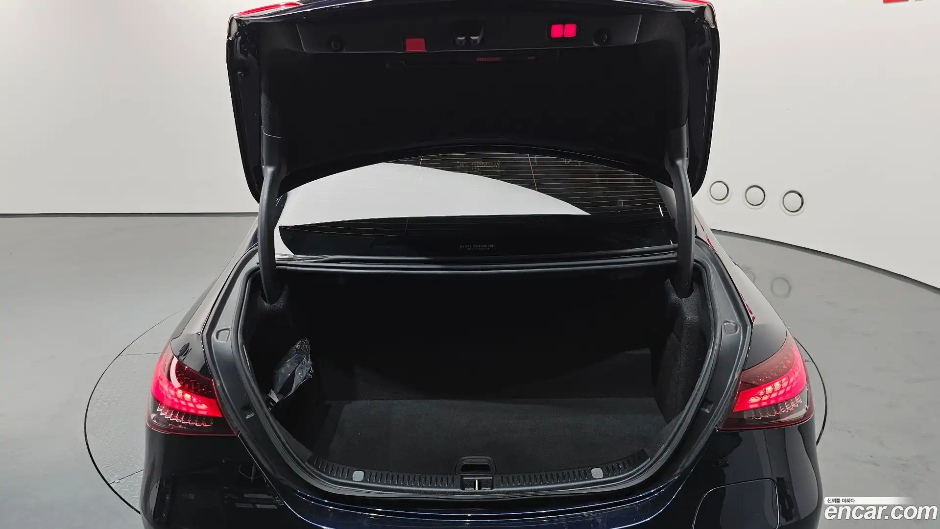 E-Class Mercedes-Benz 2022.2-OPTION-023