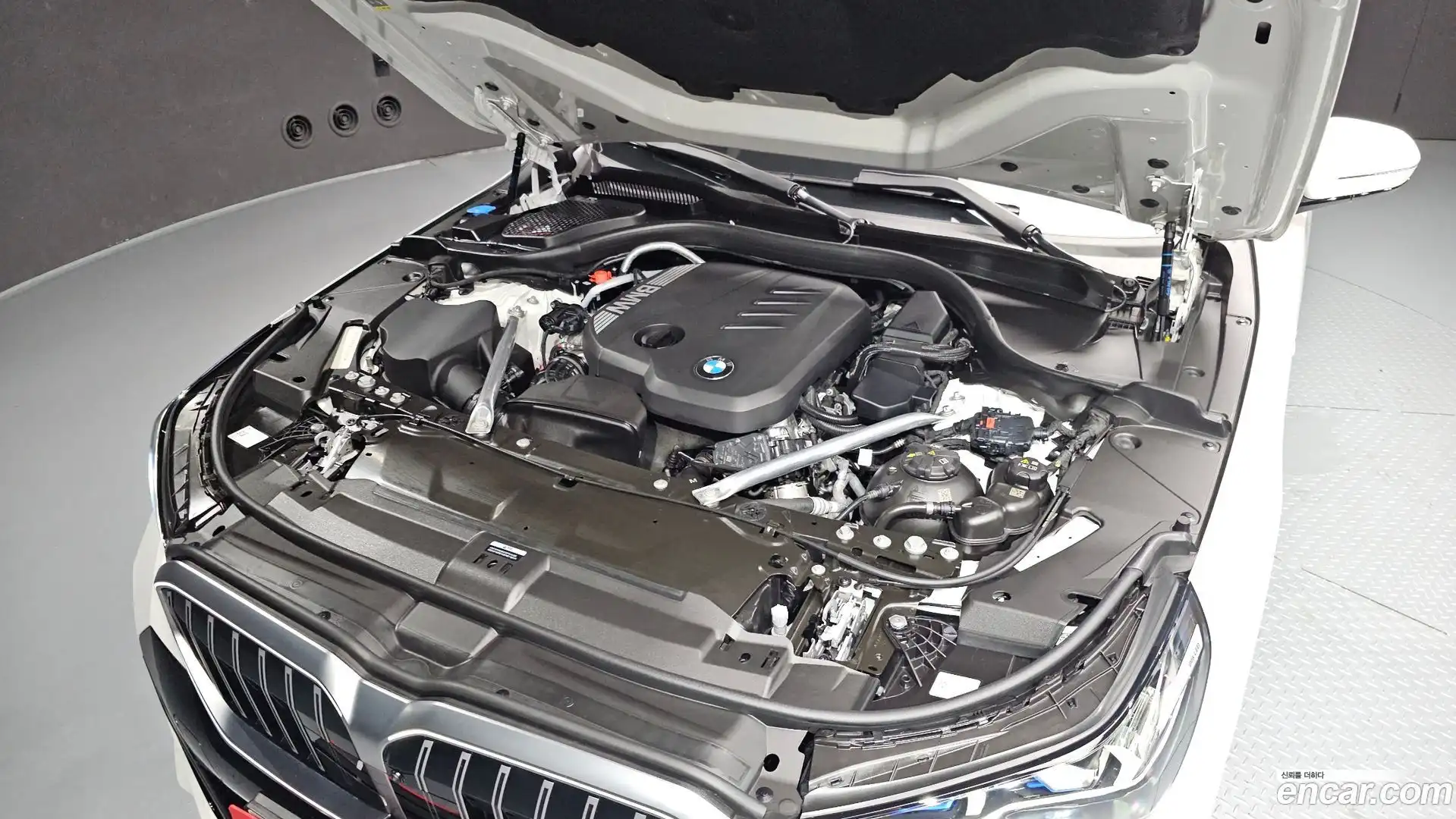 5-Series BMW 2025.5-OUTER-006