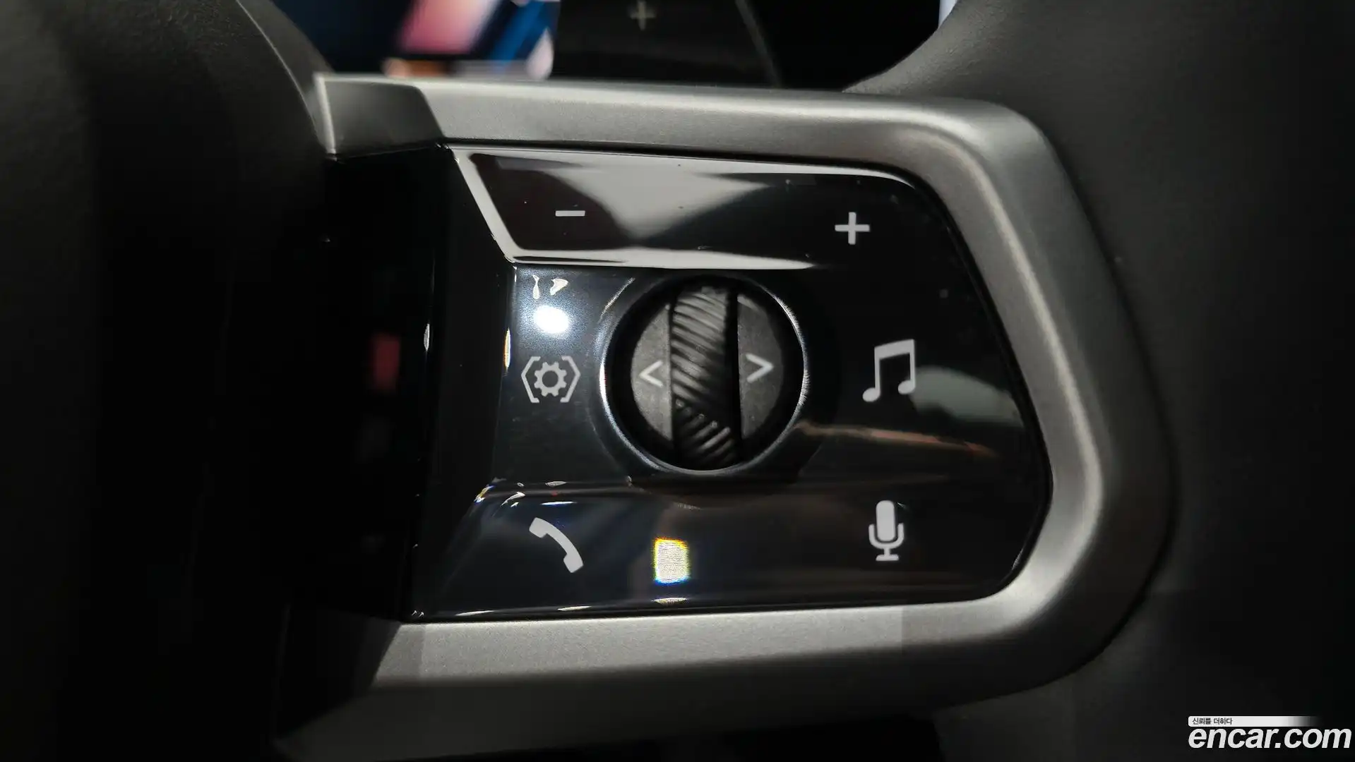 5-Series BMW 2025.5-OPTION-045