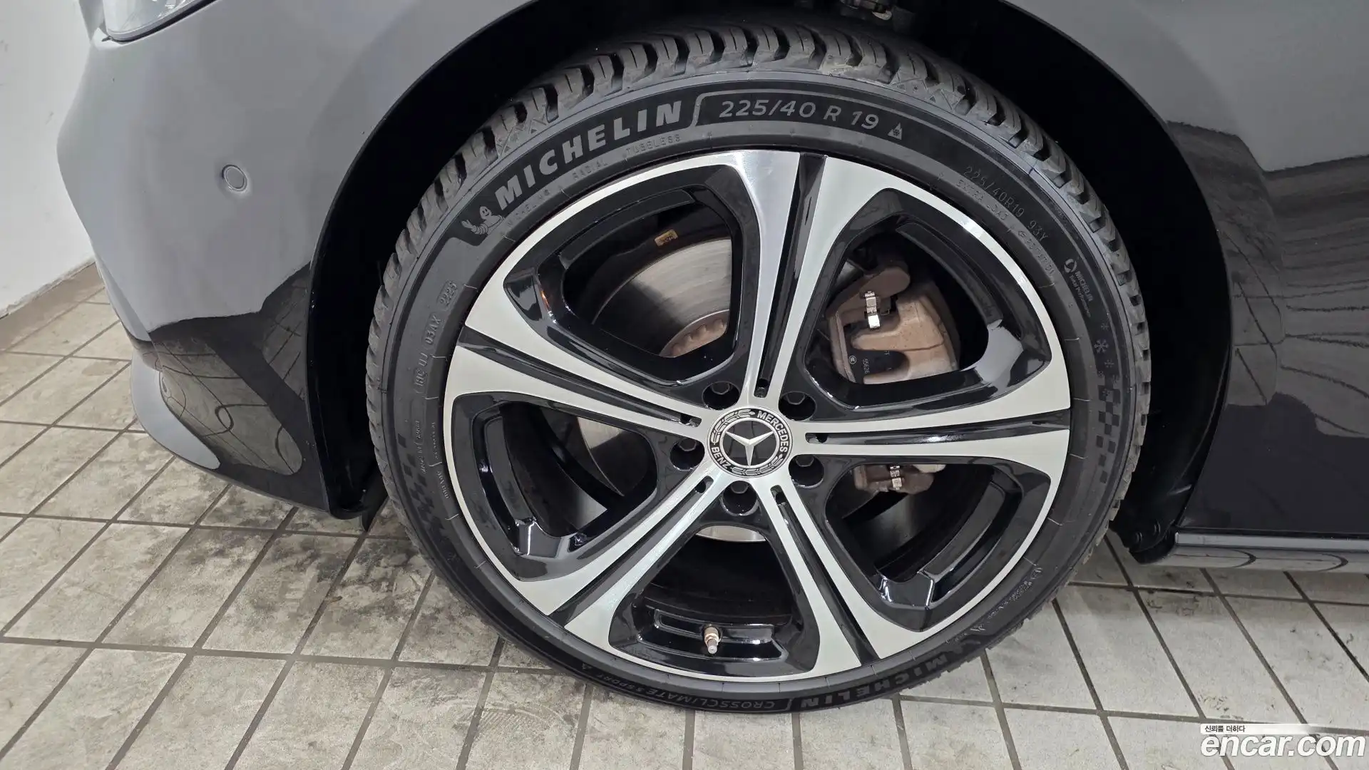C-Class Mercedes-Benz 2023.10-OUTER-005