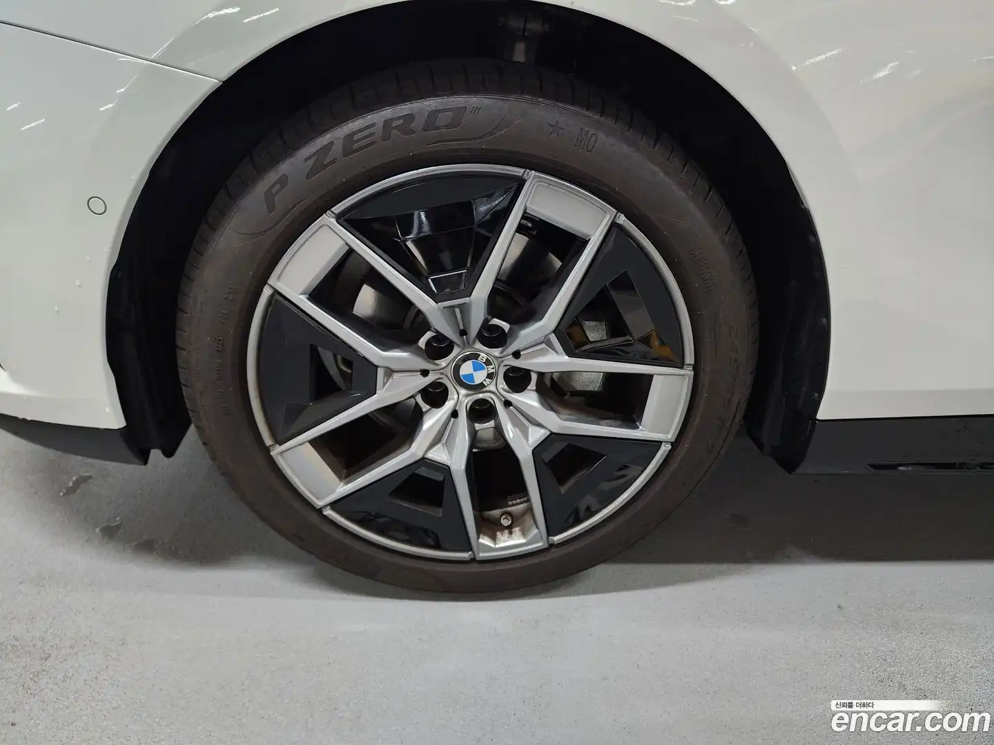 5-Series BMW 2025.6-OUTER-005