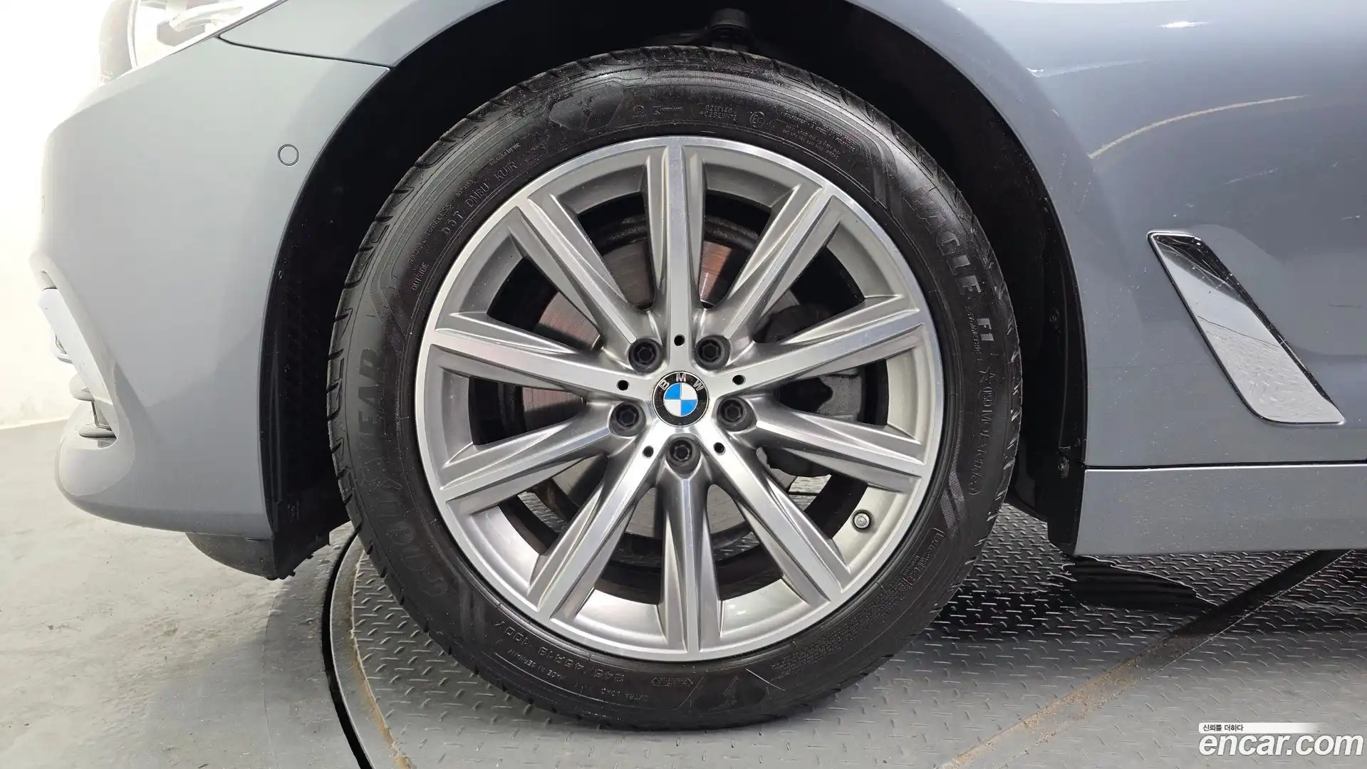 5-Series BMW 2019.6-OUTER-005