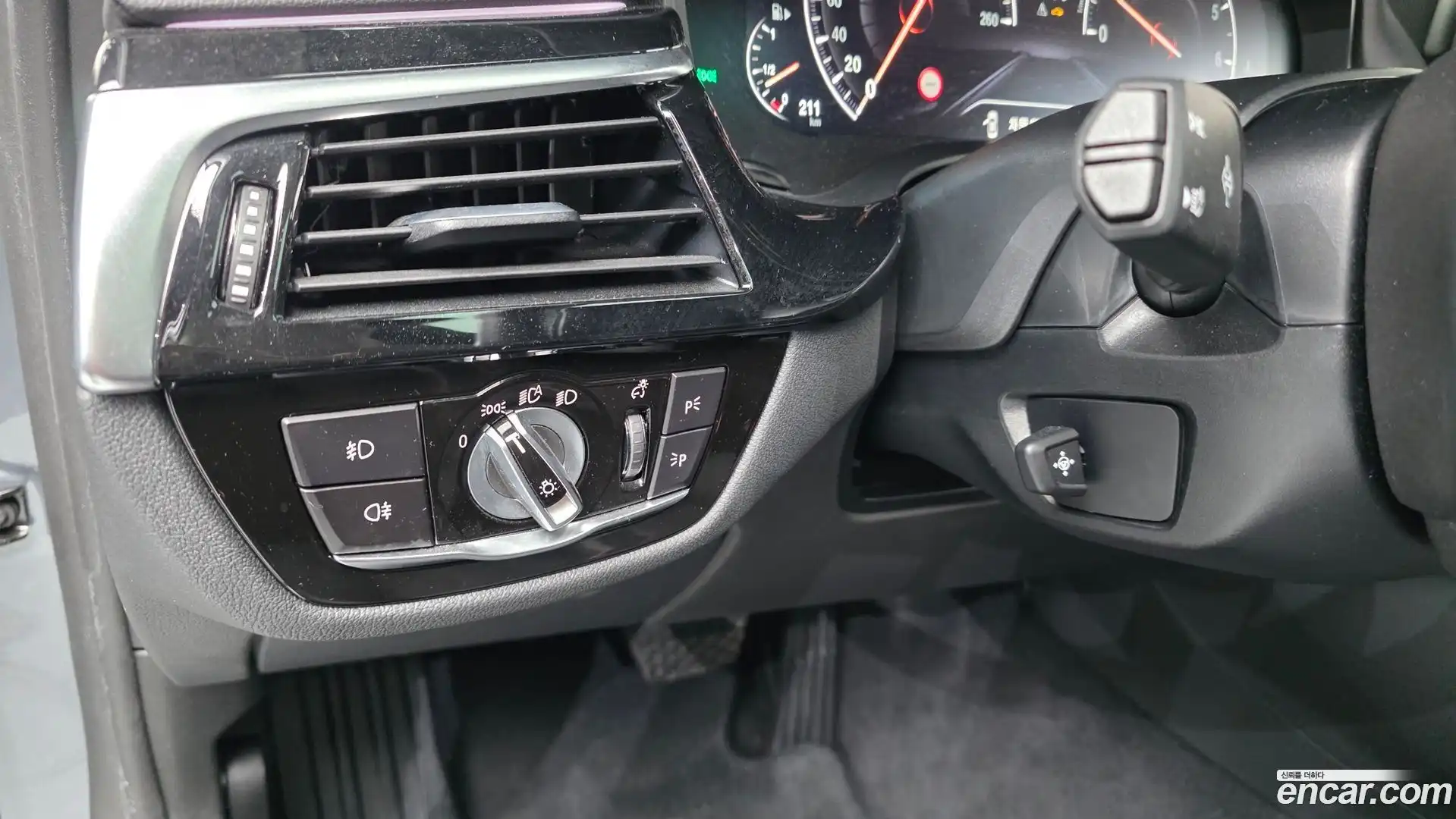5-Series BMW 2019.6-OPTION-046