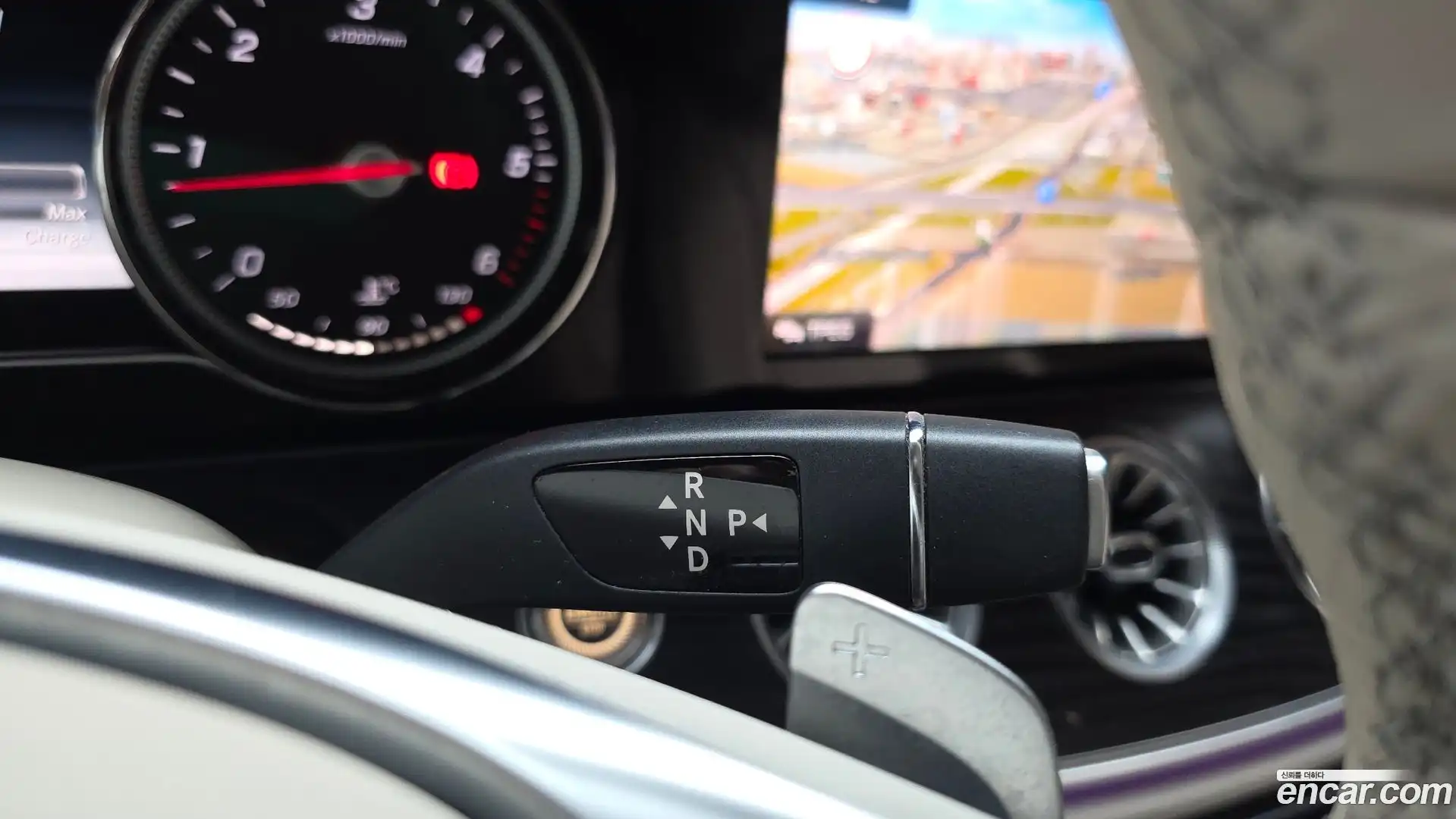 E-Class Mercedes-Benz 2018.10-INNER-009
