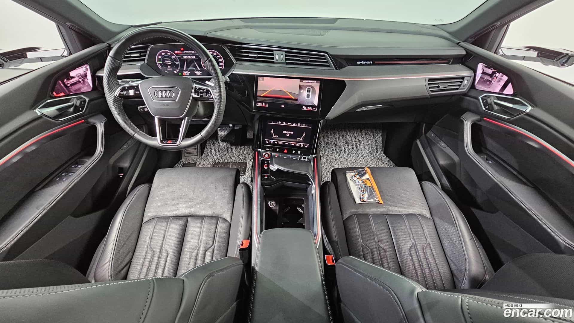 e-tron Audi 2023.11-INNER-007