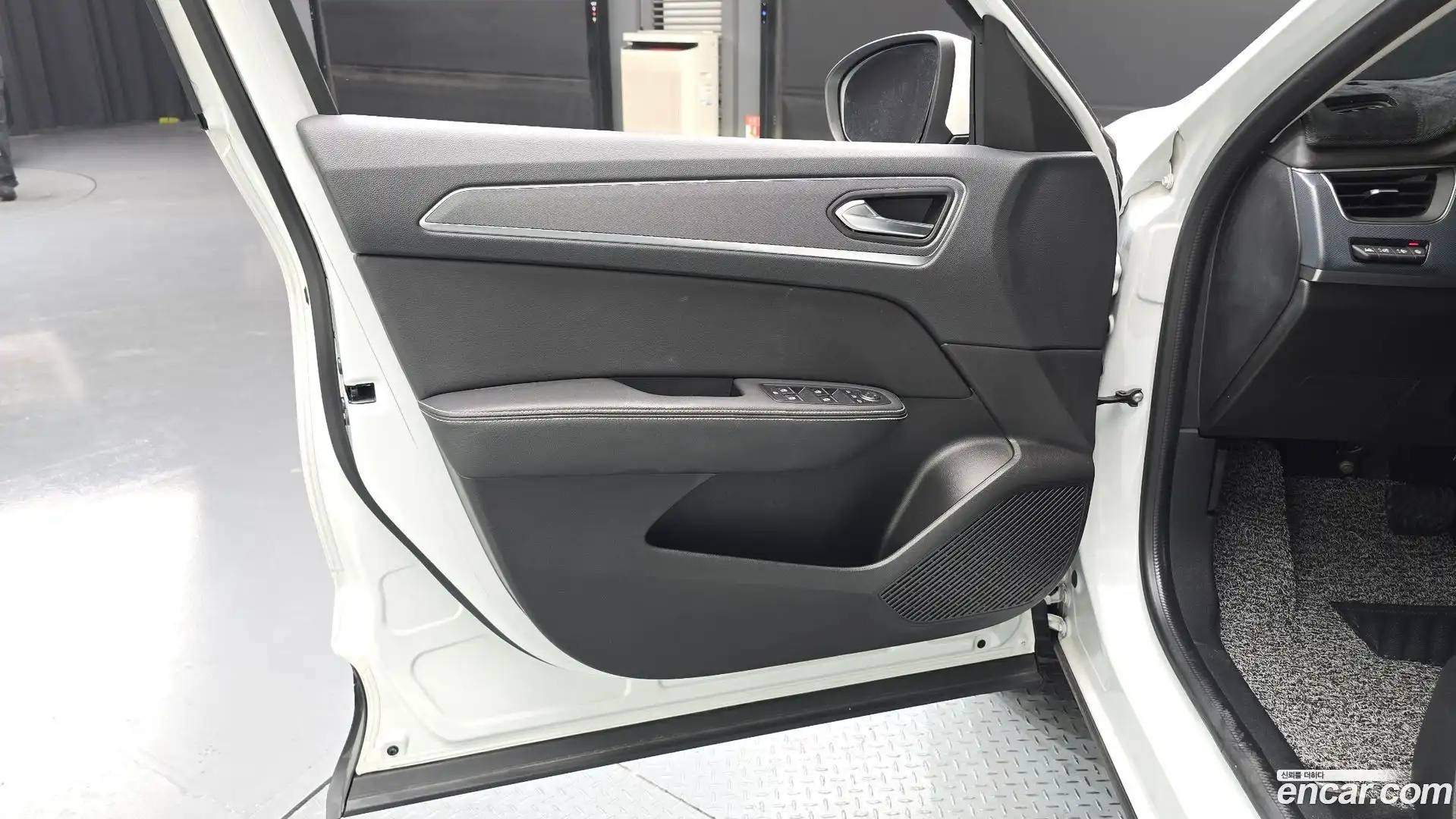 XM3 Renault Korea 2022.7-INNER-034