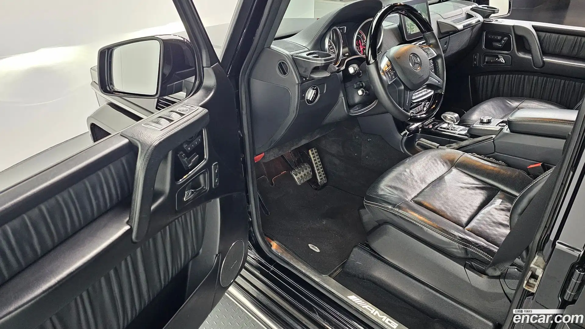 G-Class Mercedes-Benz 2017.2-INNER-010