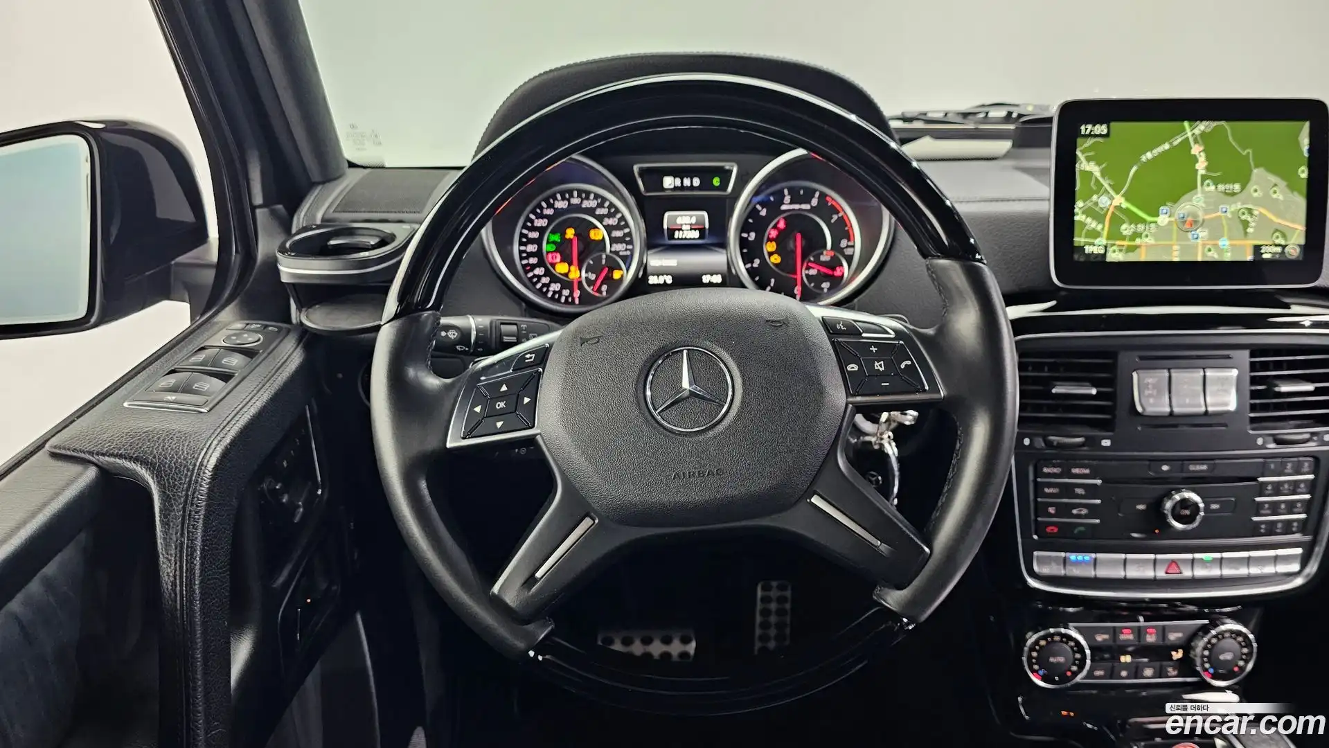 G-Class Mercedes-Benz 2017.2-OPTION-017