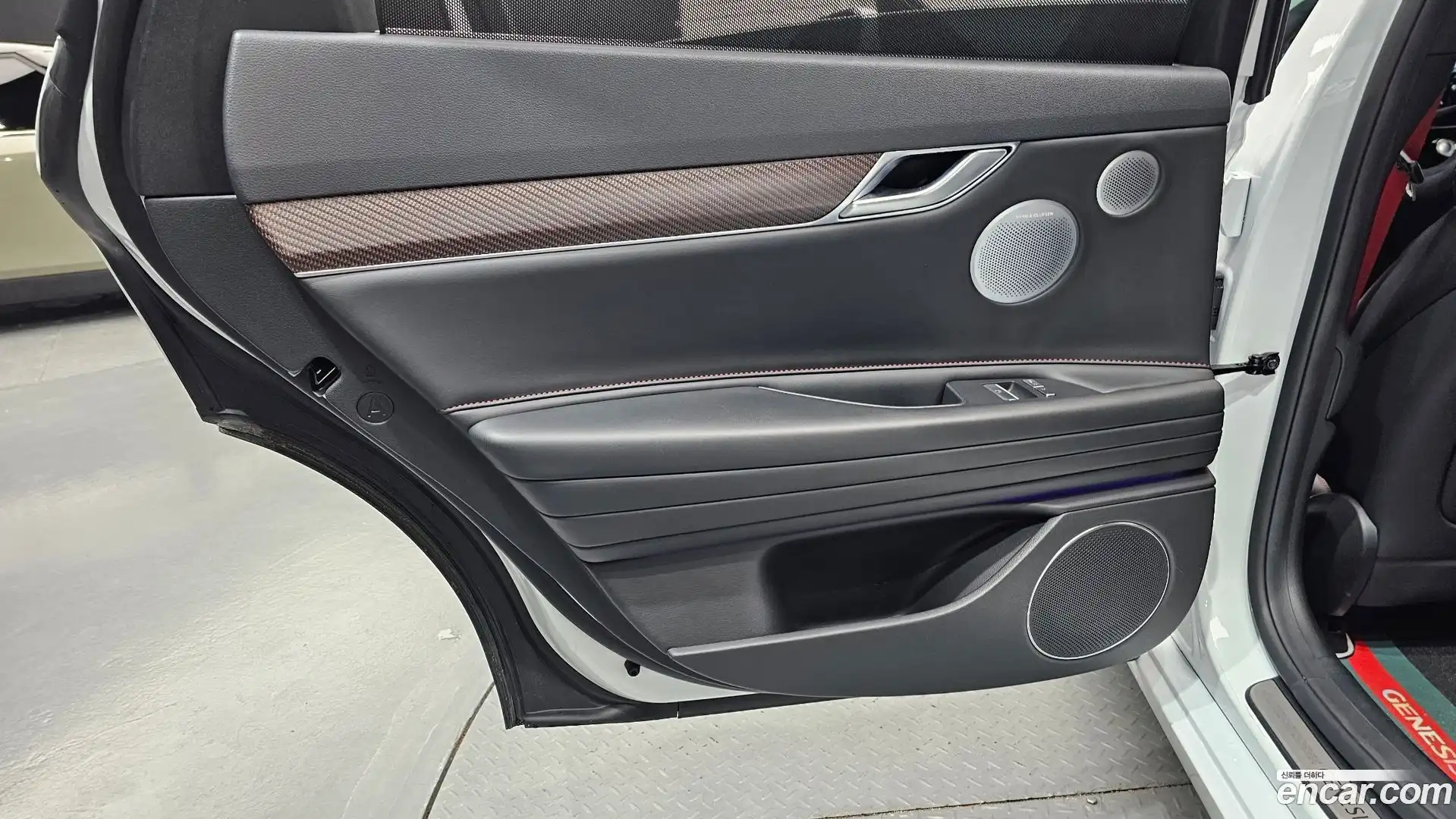 G80 Genesis 2024.3-INNER-035