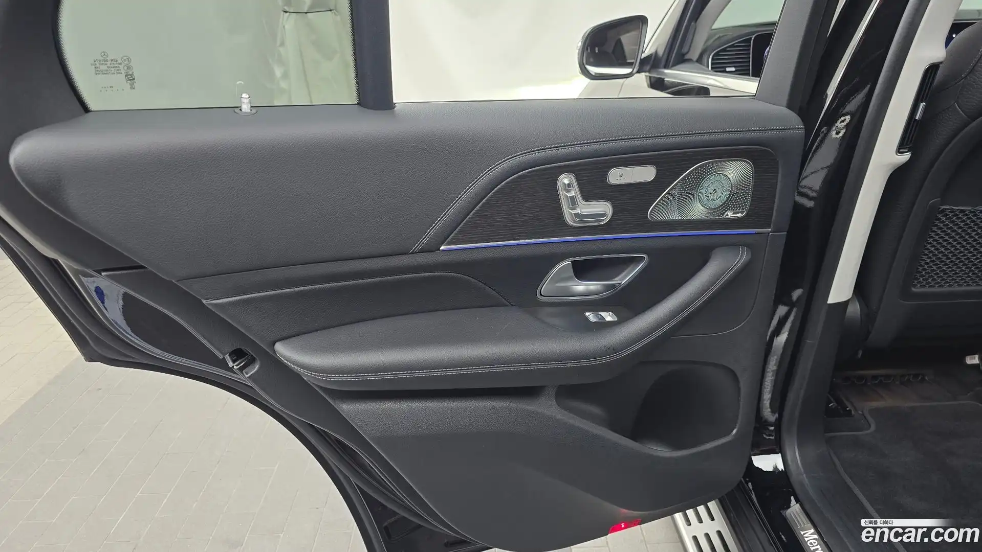 GLE-Class Mercedes-Benz 2024.3-INNER-035