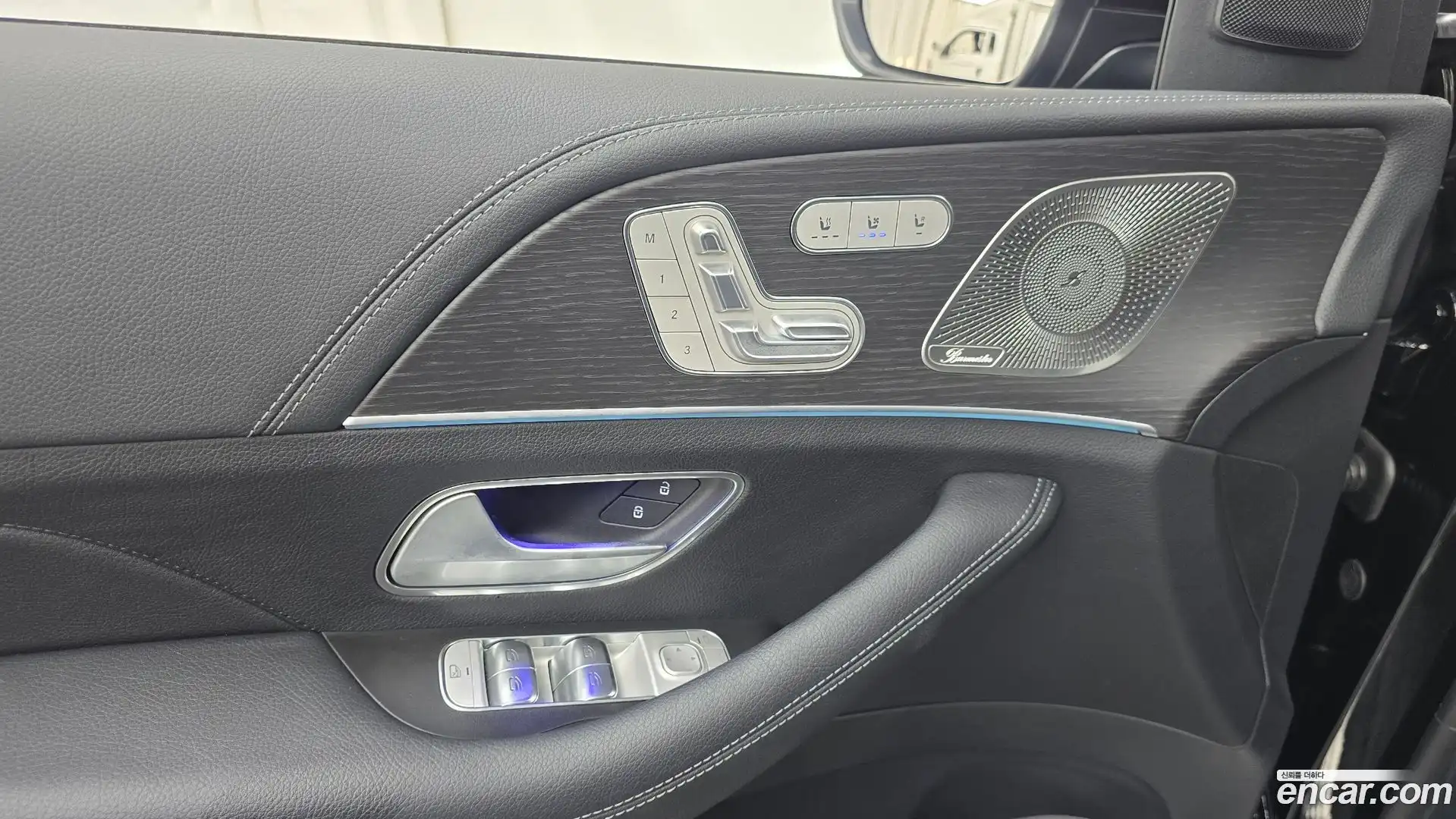 GLE-Class Mercedes-Benz 2024.3-OPTION-041