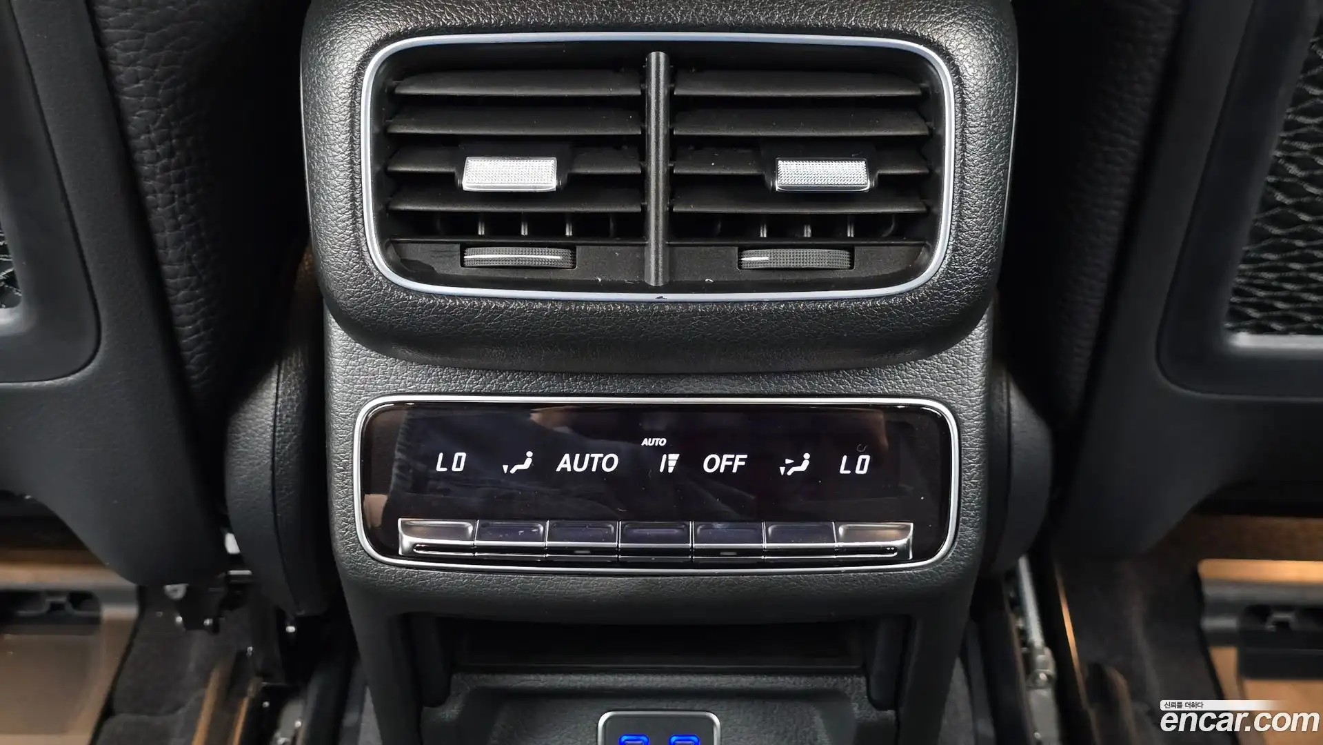 GLE-Class Mercedes-Benz 2024.3-OPTION-044
