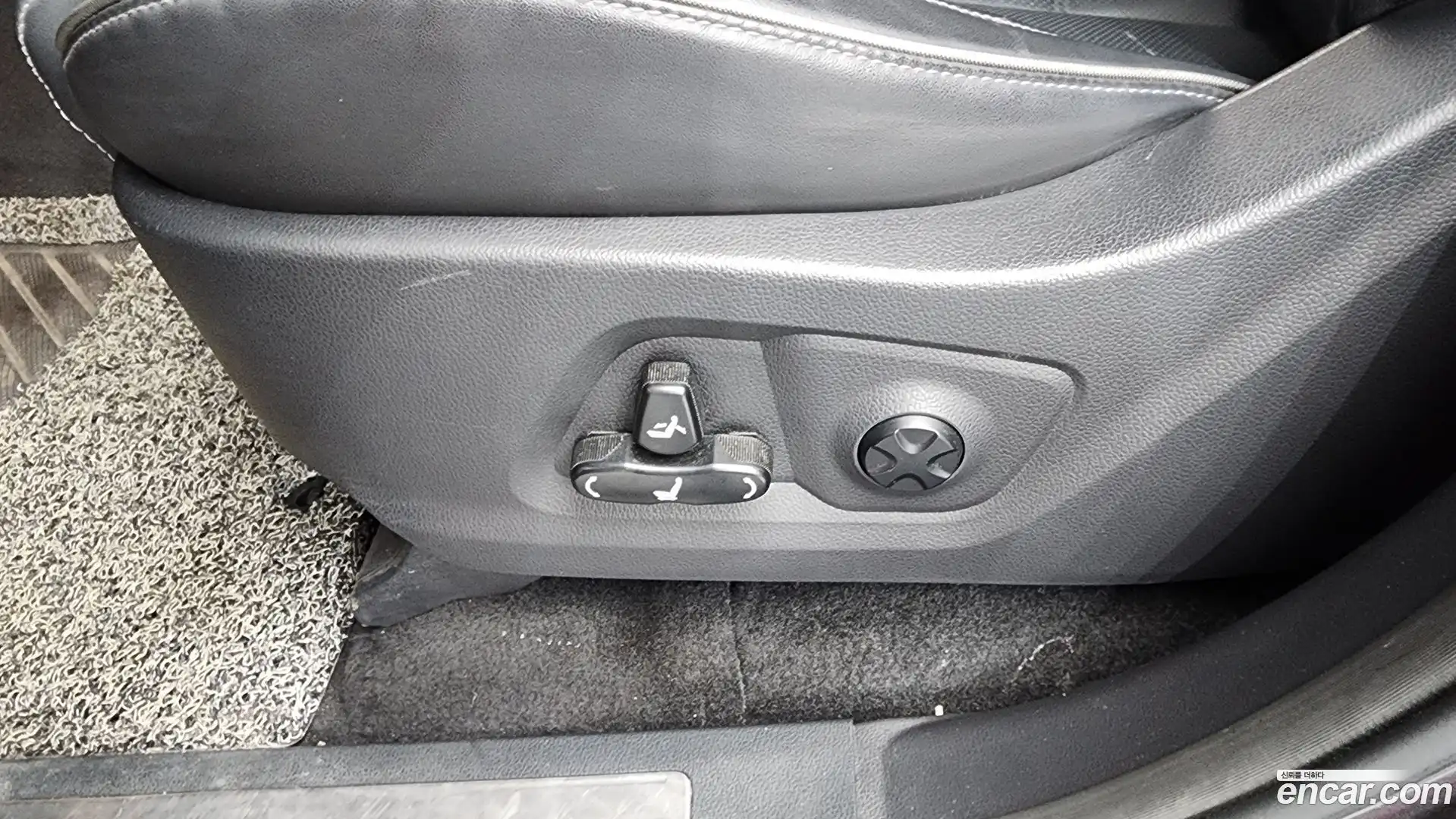 Rexton KG Mobility 2020.10-OPTION-044