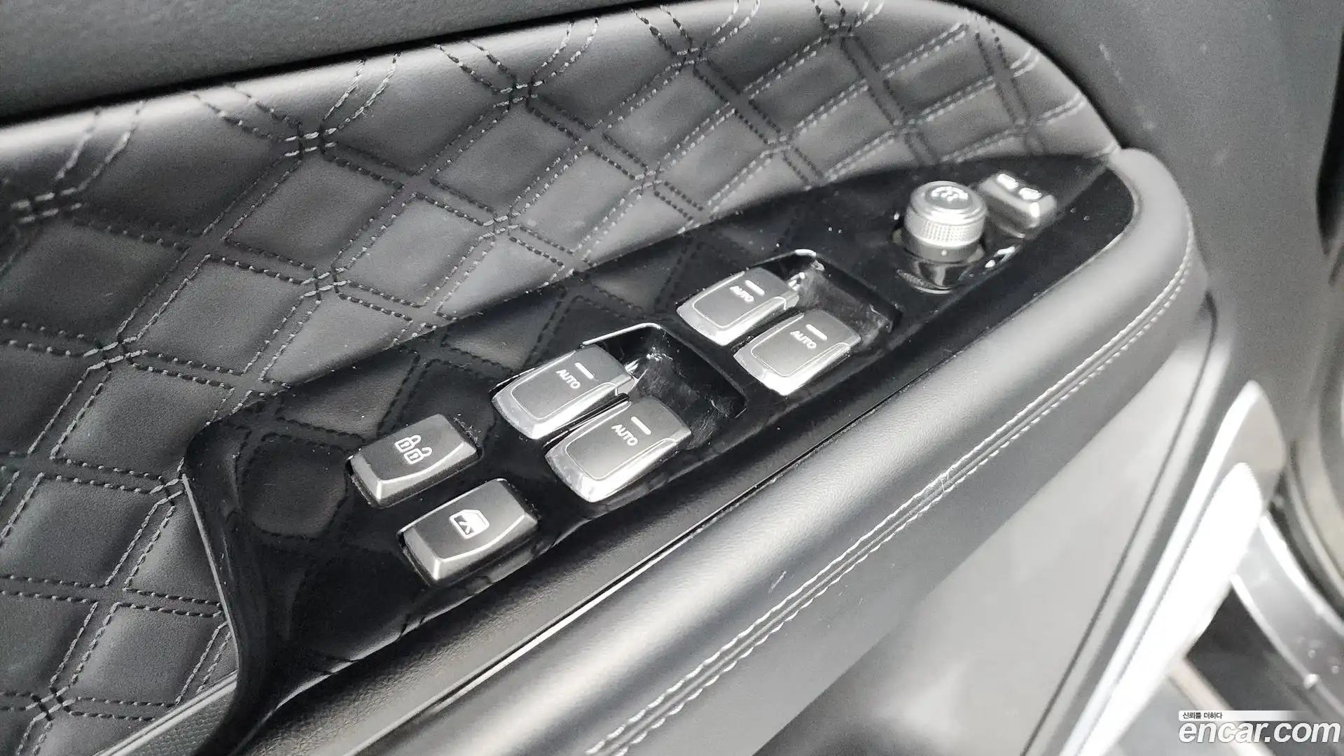 Rexton KG Mobility 2020.10-OPTION-047