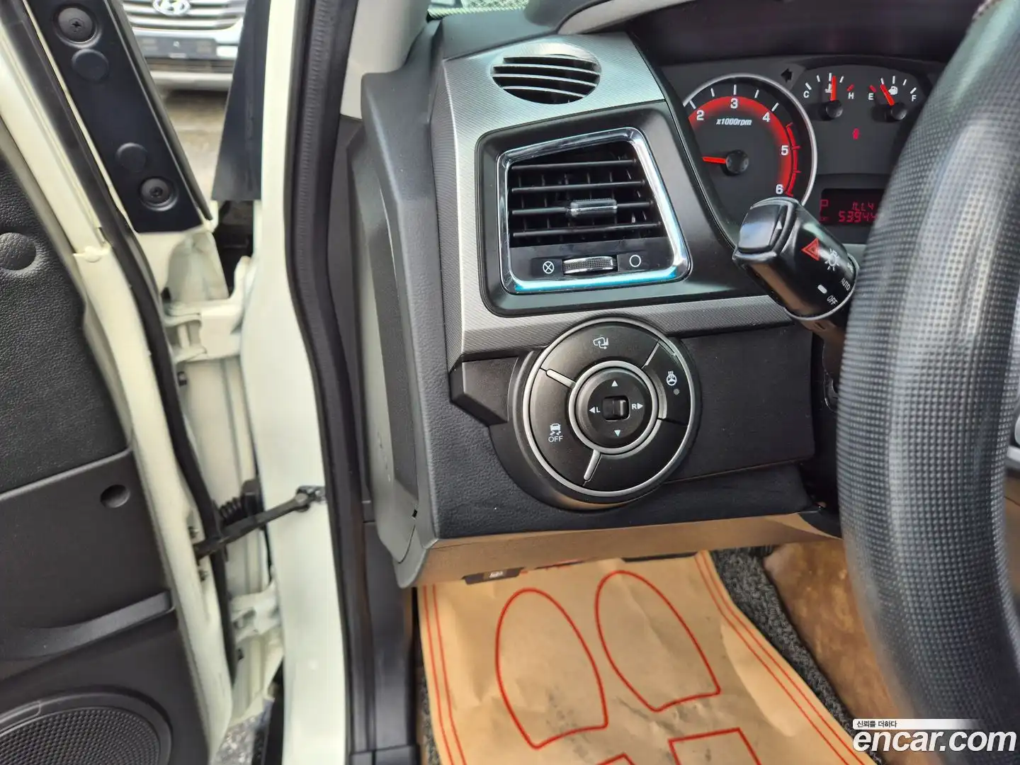 KORANDO KG Mobility 2016.8-OPTION-017
