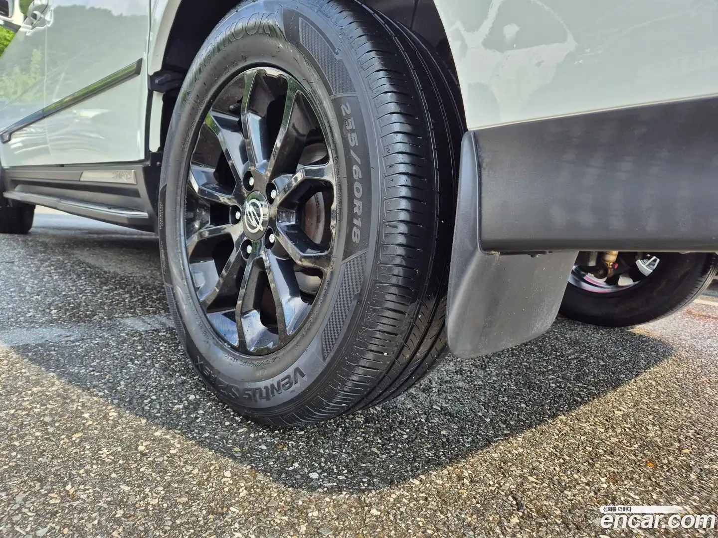 KORANDO KG Mobility 2016.8-OPTION-024