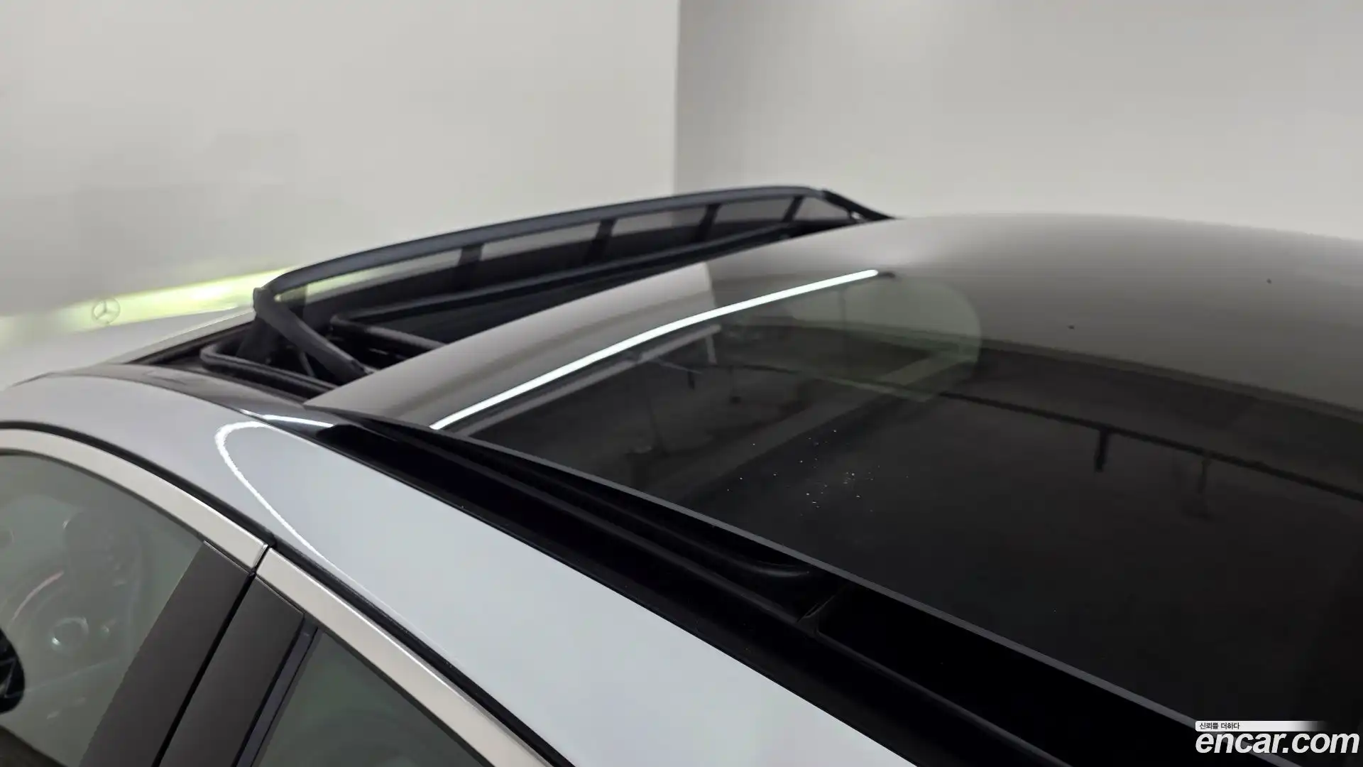 E-Class Mercedes-Benz 2025.6-OPTION-016