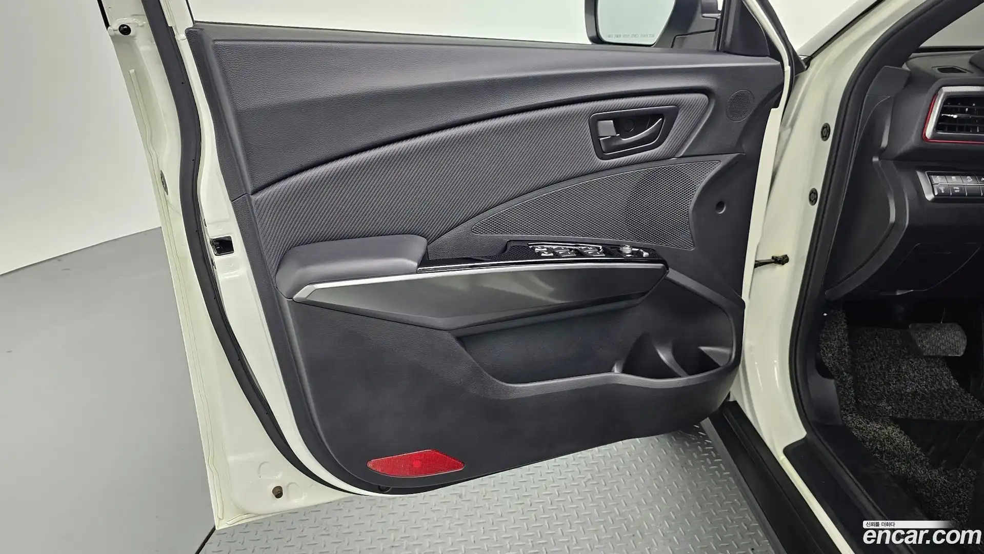 TIBOLI KG Mobility 2020.8-INNER-034