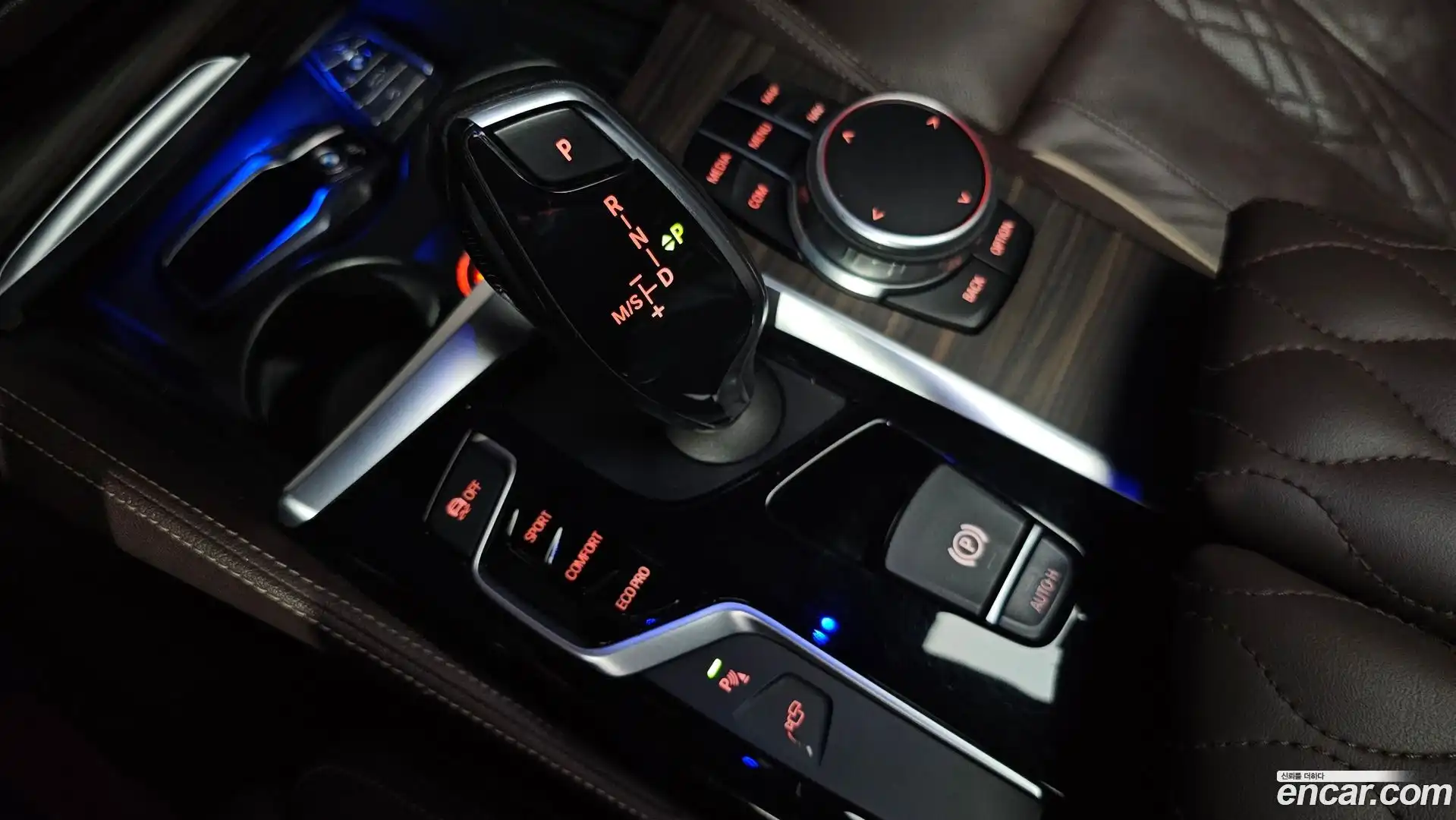 5-Series BMW 2018.0-INNER-009