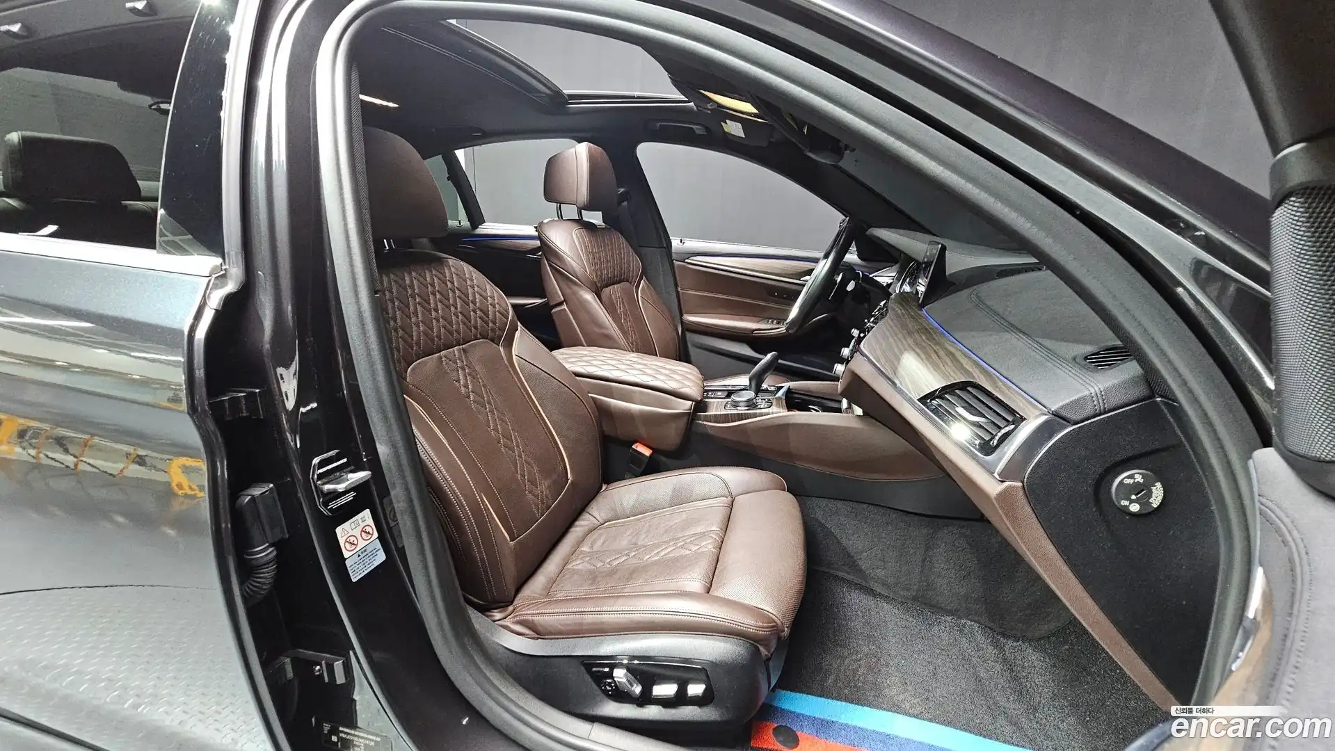 5-Series BMW 2018.0-INNER-036