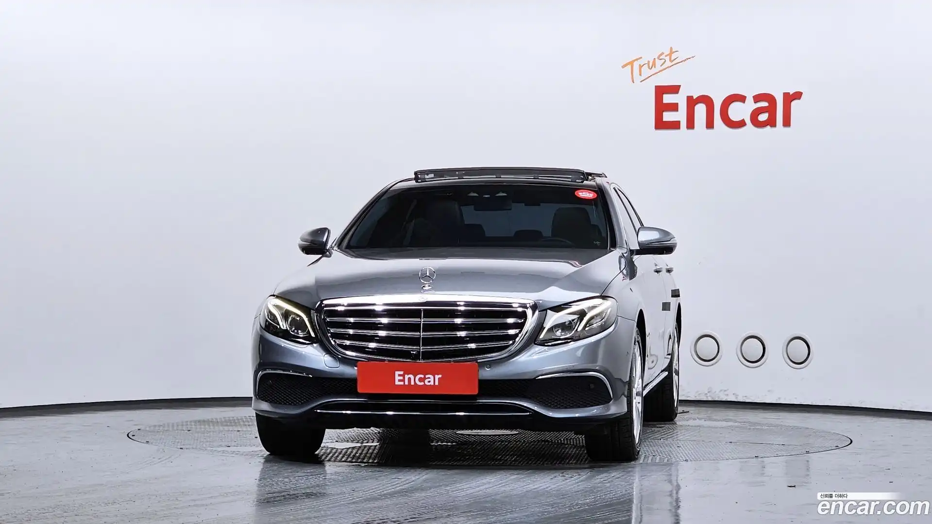E-Class Mercedes-Benz 2017.0-OUTER-003