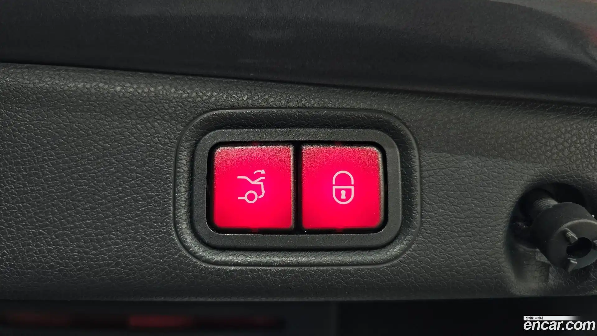 E-Class Mercedes-Benz 2017.0-OPTION-019