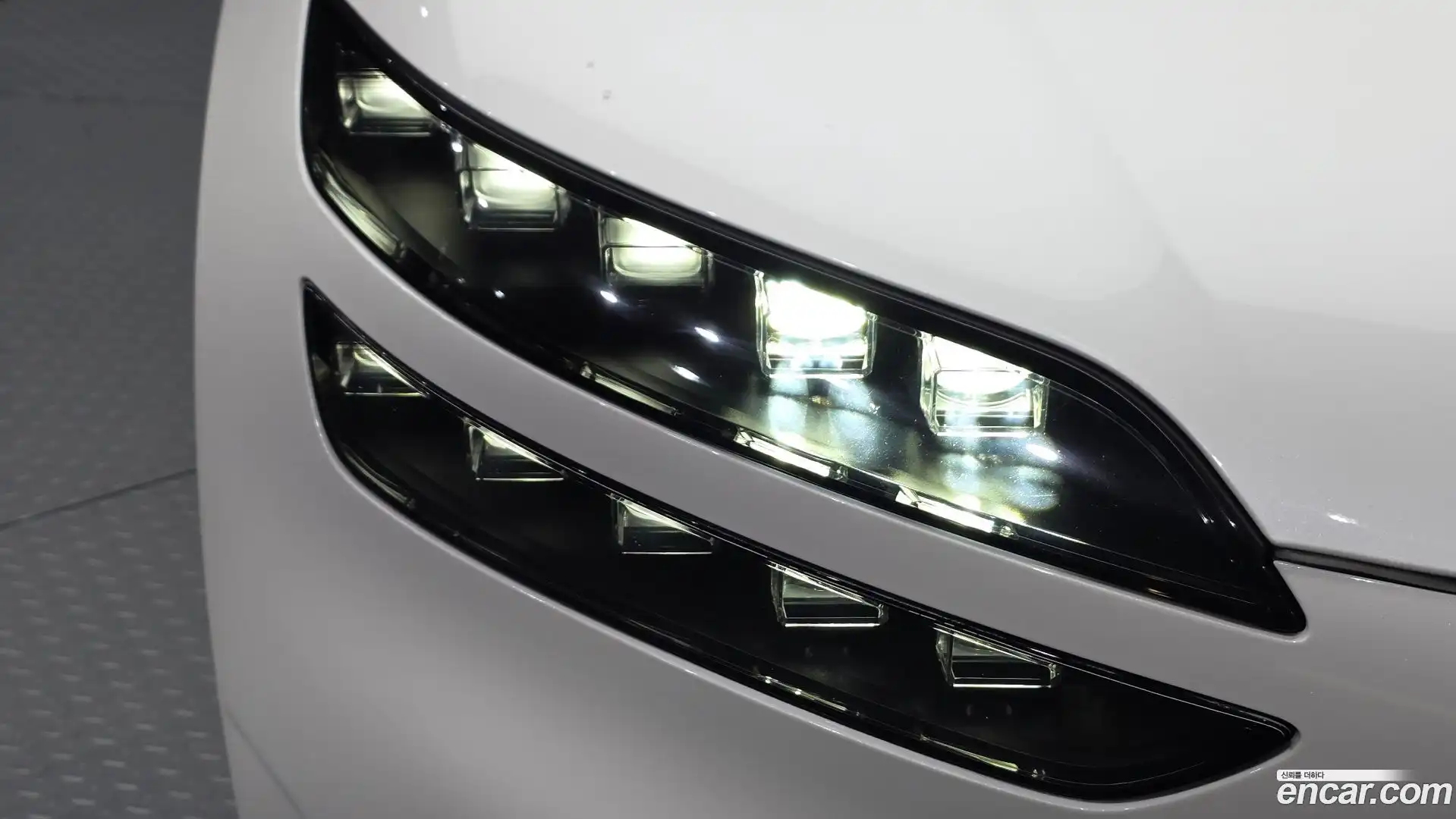 GV60 Genesis 2022.6-OUTER-032
