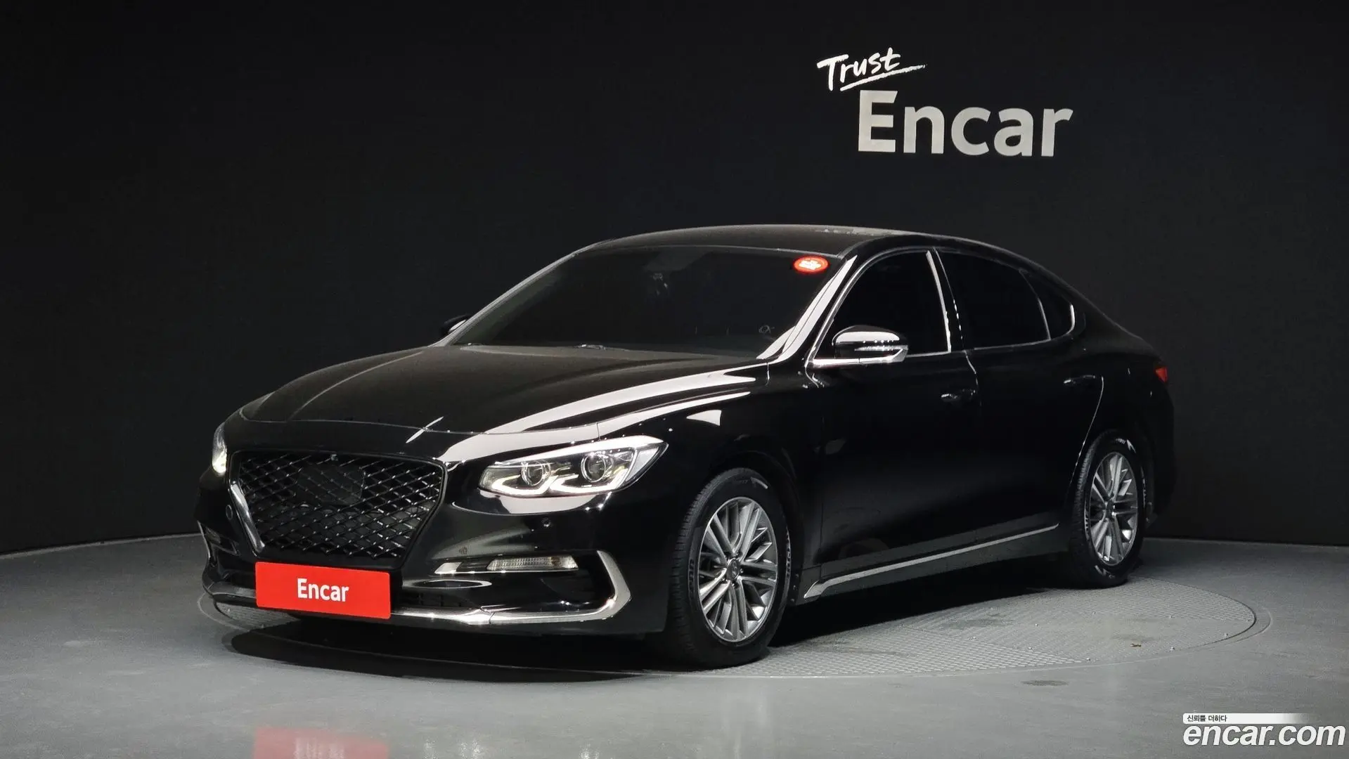 Main__Slider__Photo:Grandeur Hyundai 2018.1-0