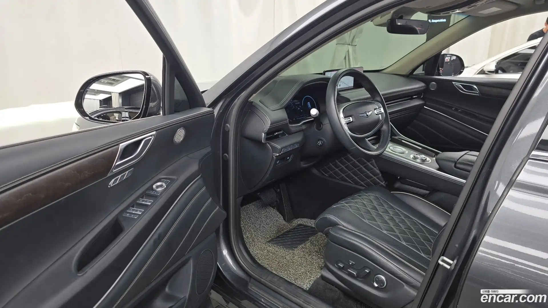 GV80 Genesis 2021.0-INNER-010