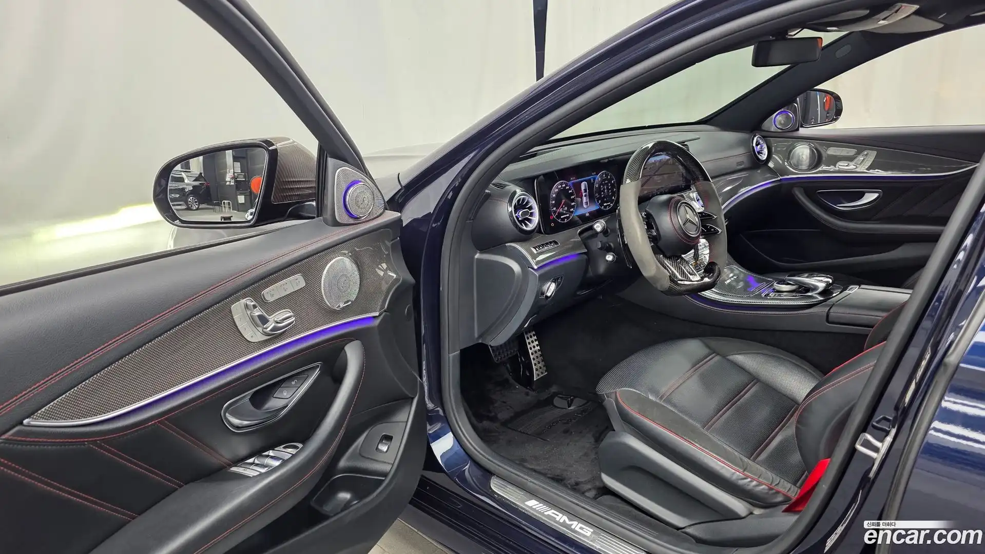 E-Class Mercedes-Benz 2017.10-INNER-010