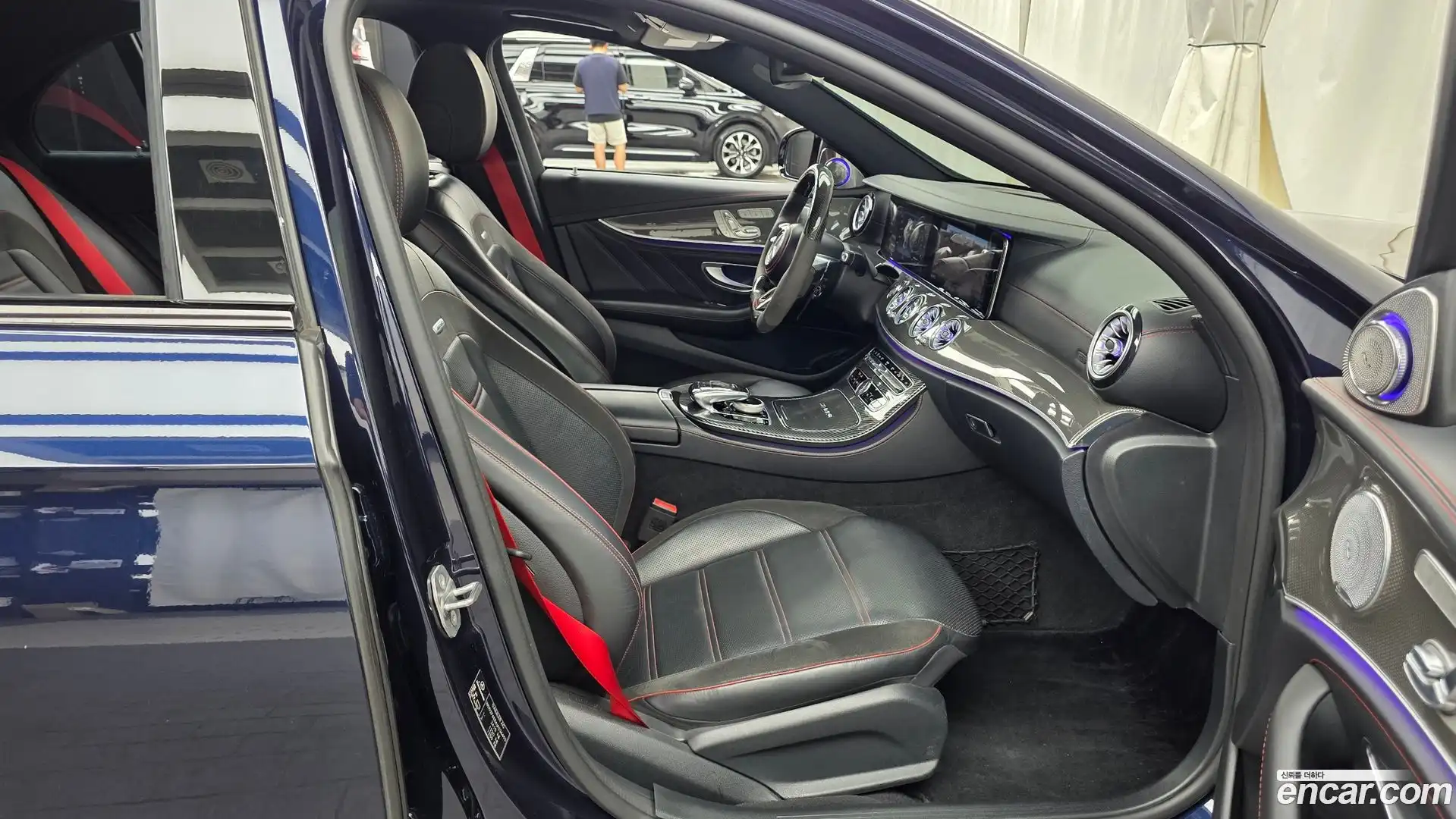 E-Class Mercedes-Benz 2017.10-OPTION-015