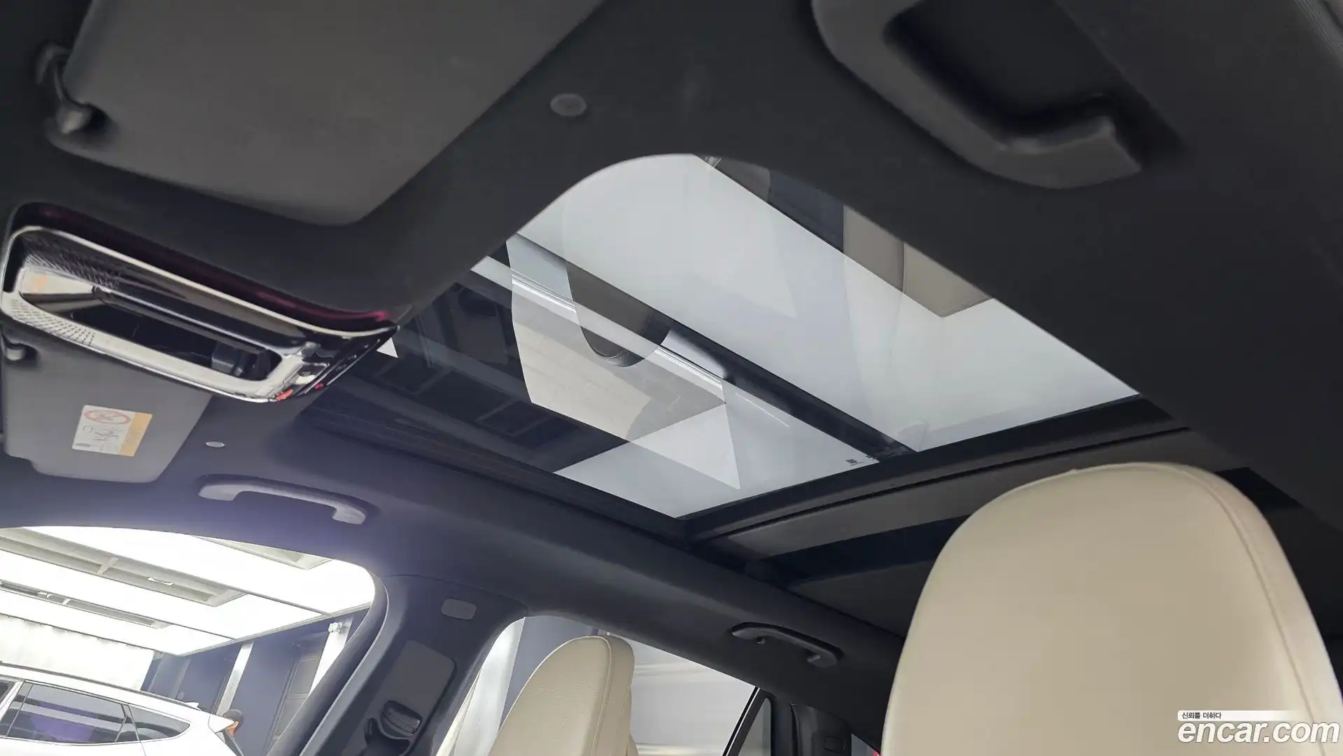 GLC-Class Mercedes-Benz 2024.9-OPTION-022
