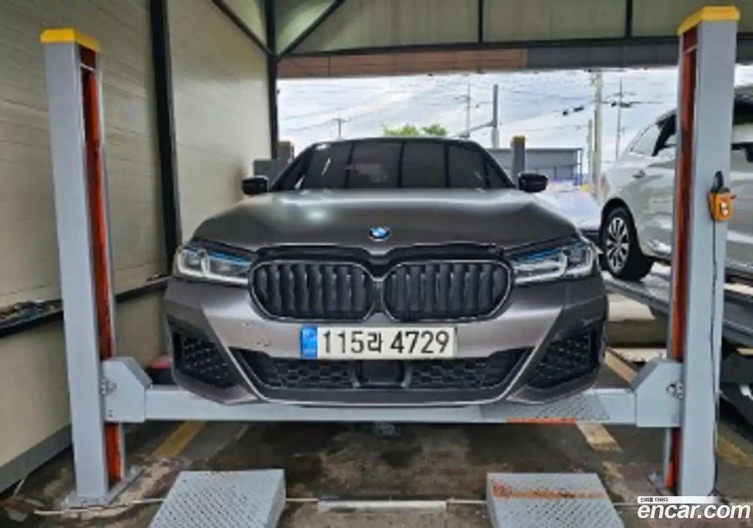 5-Series BMW 2021.3-OUTER-001