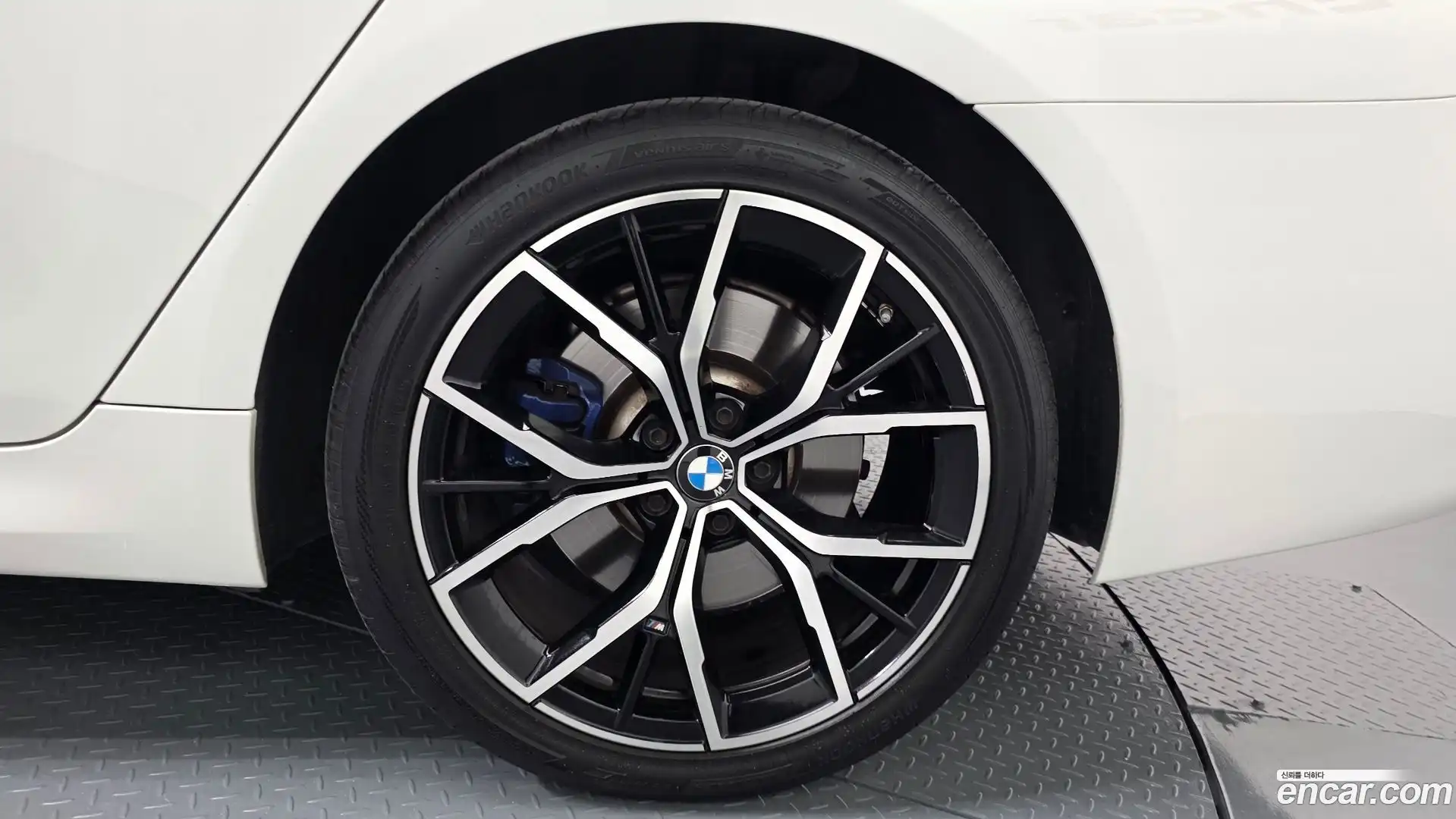 5-Series BMW 2021.5-OUTER-031