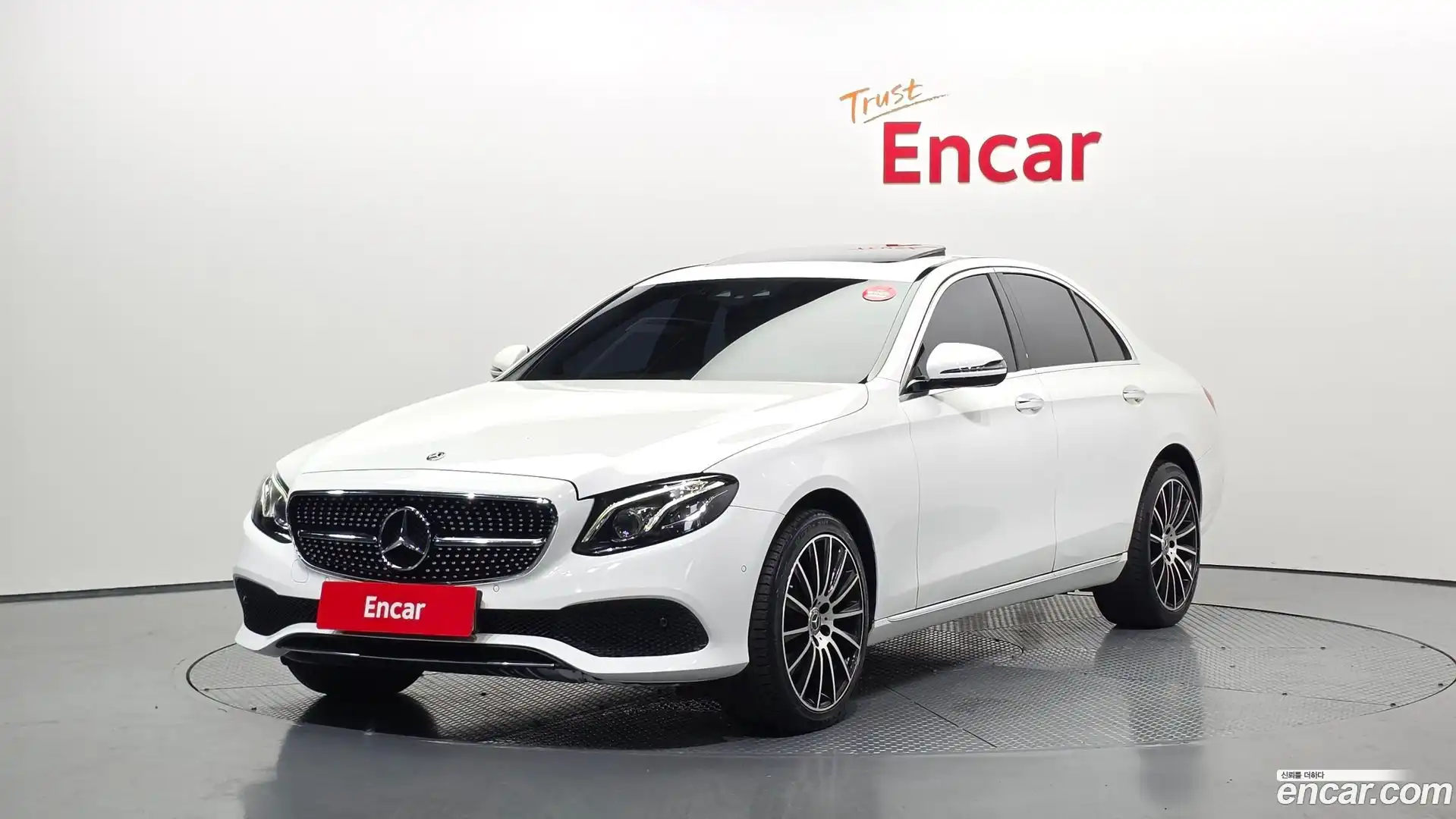 E-Class Mercedes-Benz 2017.7-OUTER-001