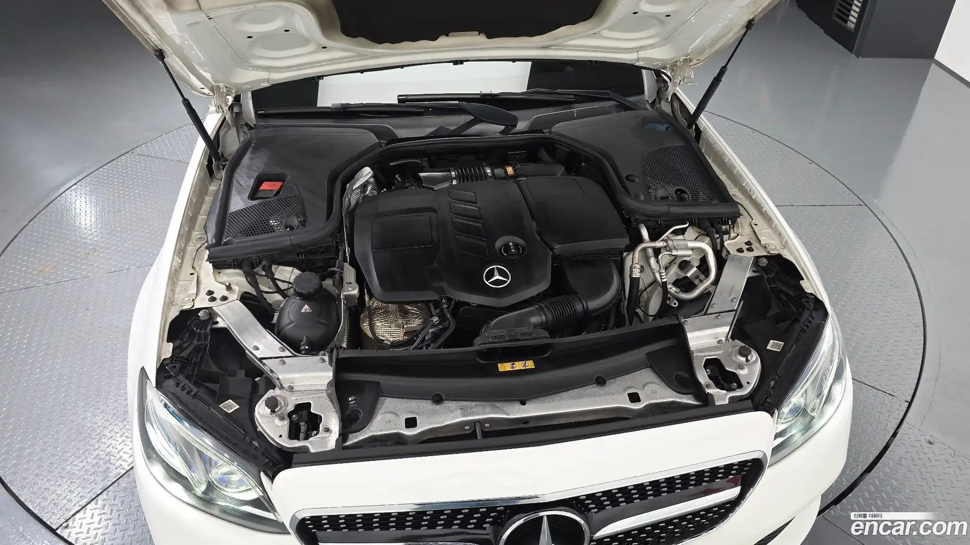 E-Class Mercedes-Benz 2017.7-OUTER-006