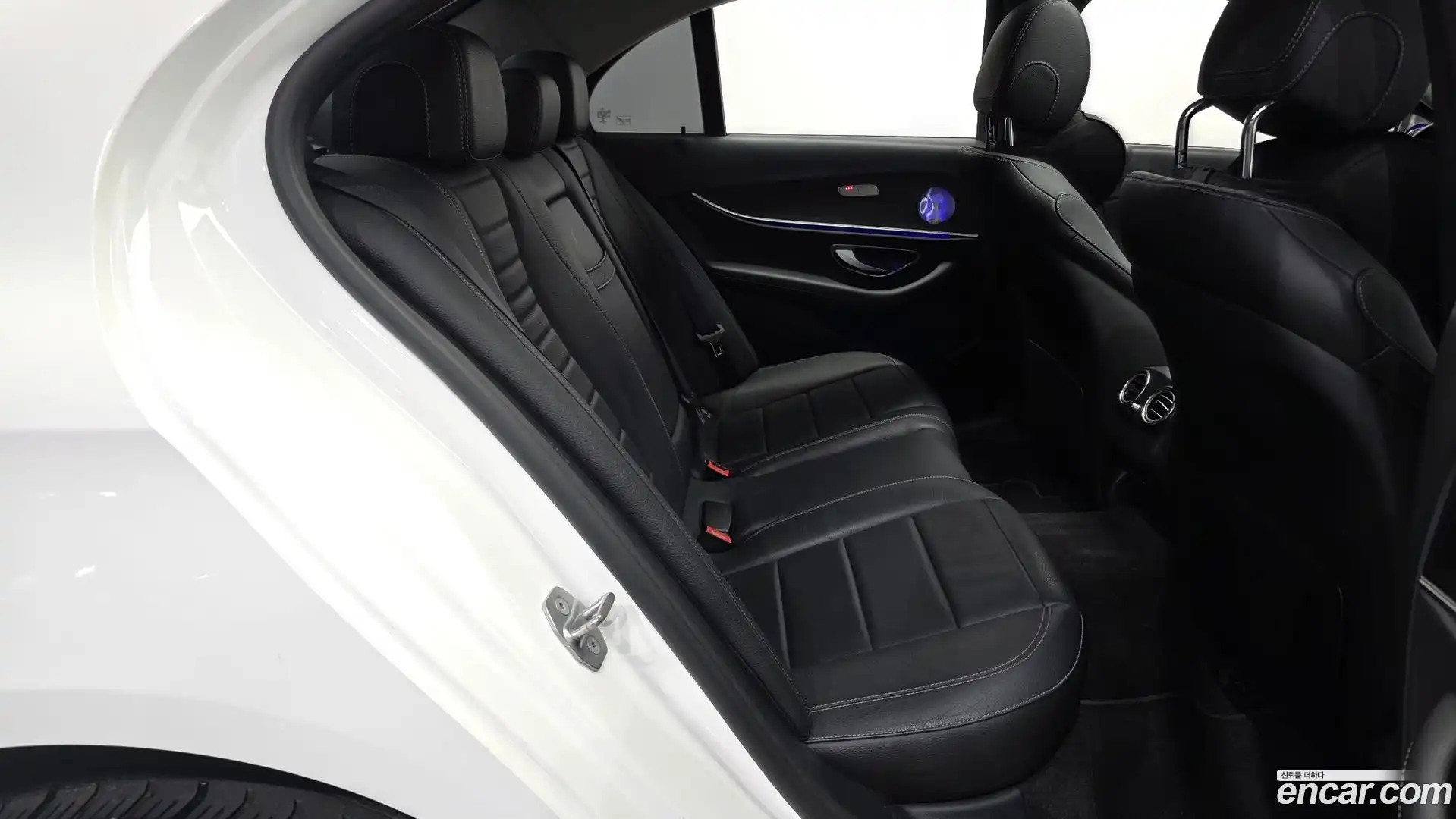 E-Class Mercedes-Benz 2017.7-OPTION-016