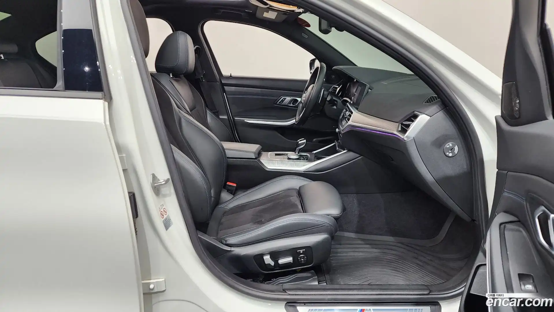 3-Series BMW 2020.3-INNER-036