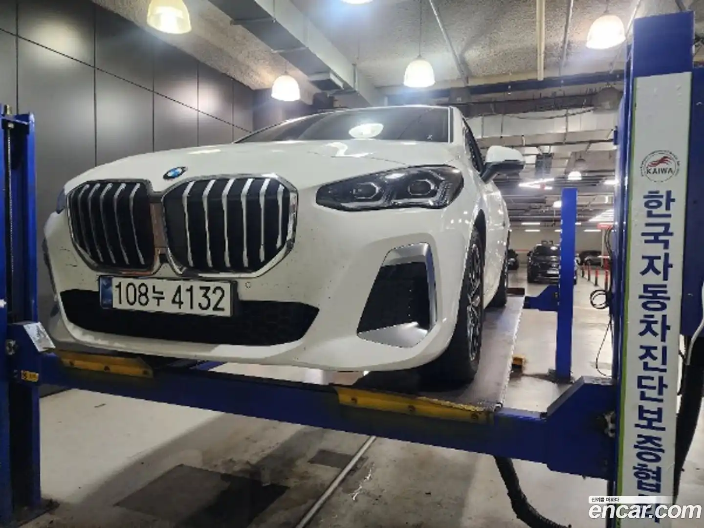 2-Series BMW 2025.5-OUTER-001