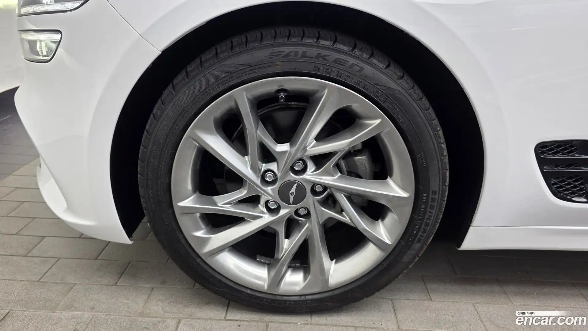 G70 Genesis 2022.2-OUTER-005