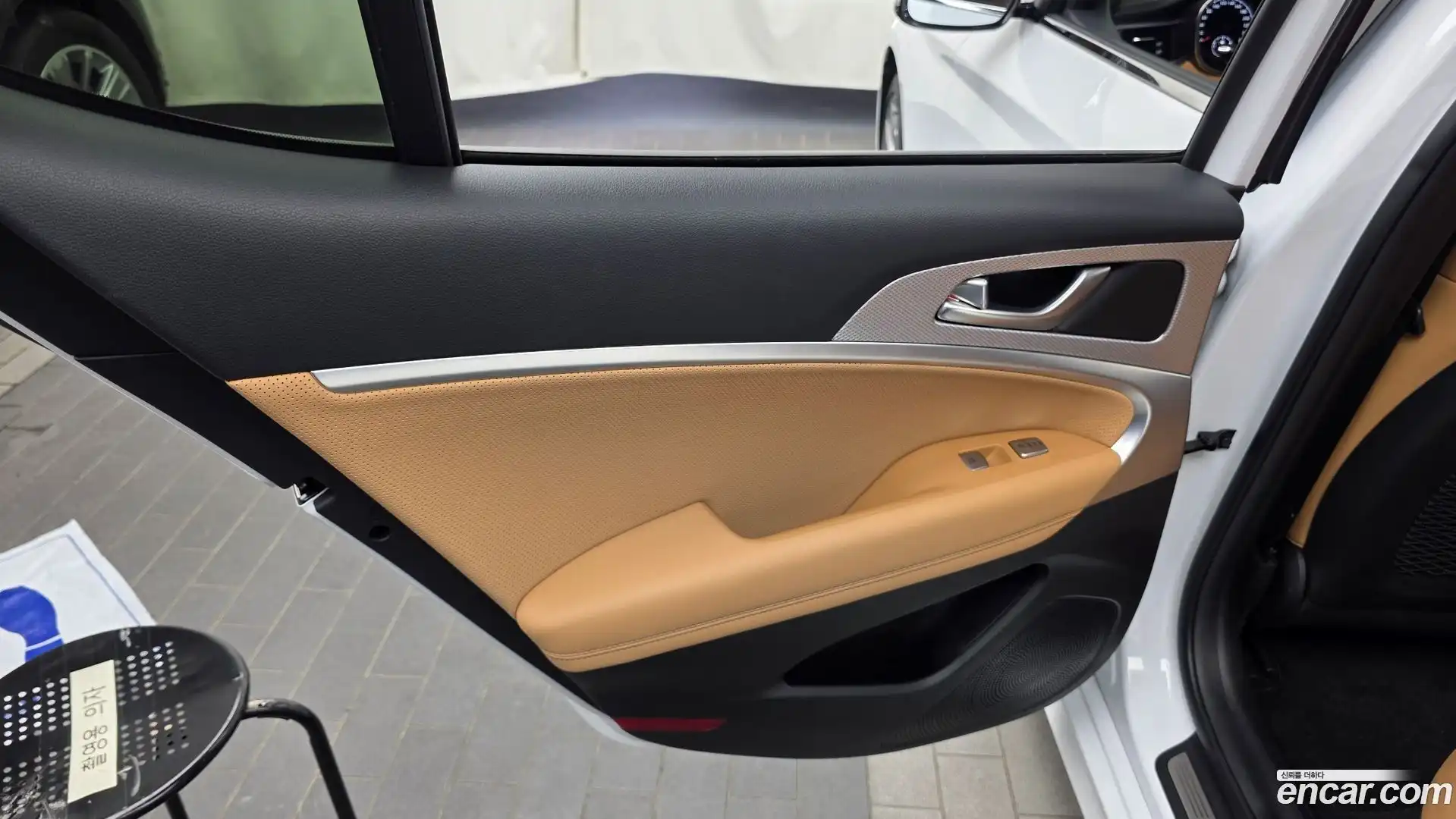 G70 Genesis 2022.2-INNER-035